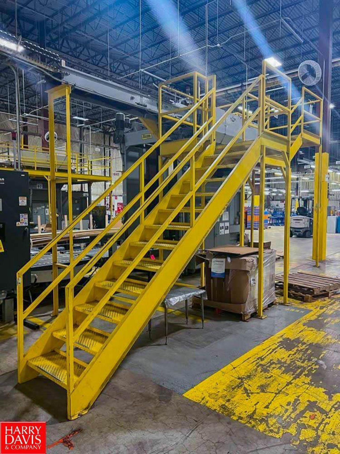 Mathews Palletizer with Platform, Stairs, Handrail, Allen-Bradley SLC 5/03 CPU with (9) I/O Cards an - Image 3 of 7