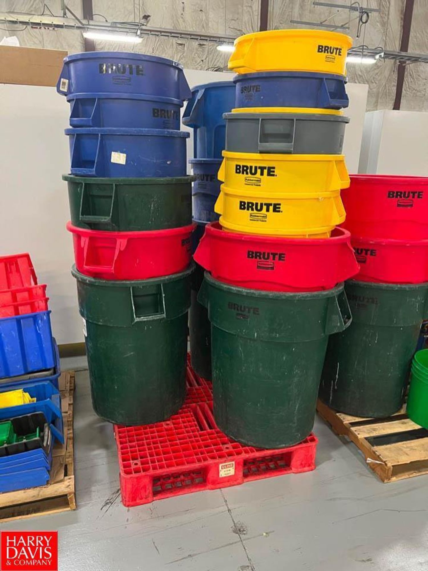 Assorted Trash Cans, Mops and Buckets, Brooms, Dust Pans, 5 Gallon Buckets, Recycling and Storage Bi - Image 10 of 15