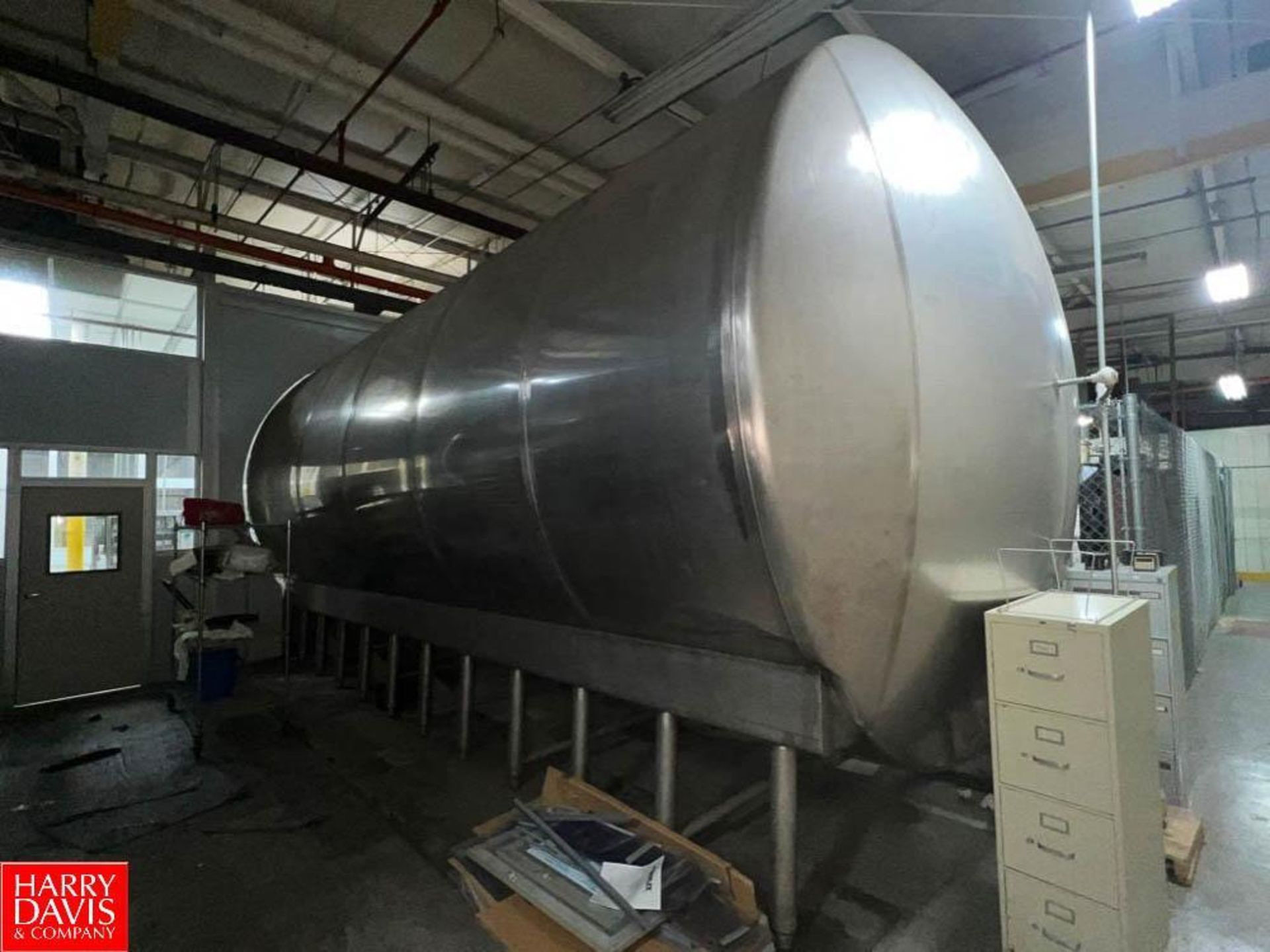 DCI 20,000 Gallon Horizontal 316L S/S Tank, S/N: JS3643A, Dimensions = 13'3" Height, 144.5" Diameter - Image 6 of 7