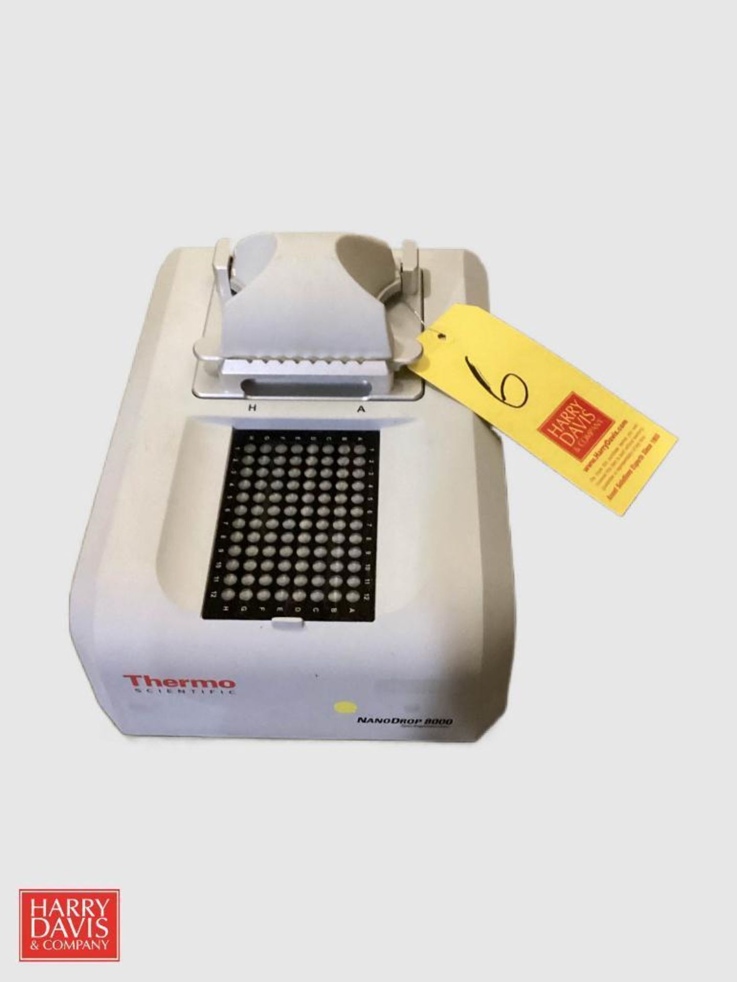 Thermo Scientific NanoDrop 8000 UV/Vis Spectrophotometer