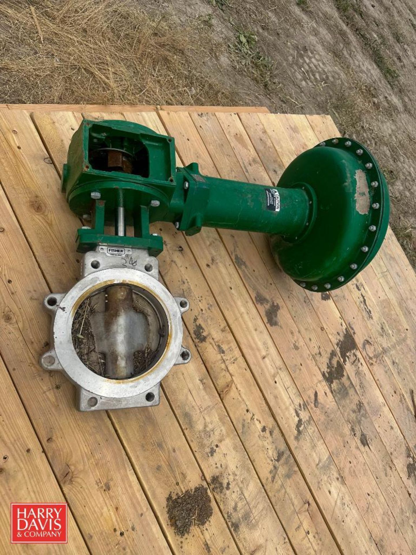 Fisher Rosemount 8'' Air Actuated Valve - Rigging Fee: $50 - Image 2 of 4