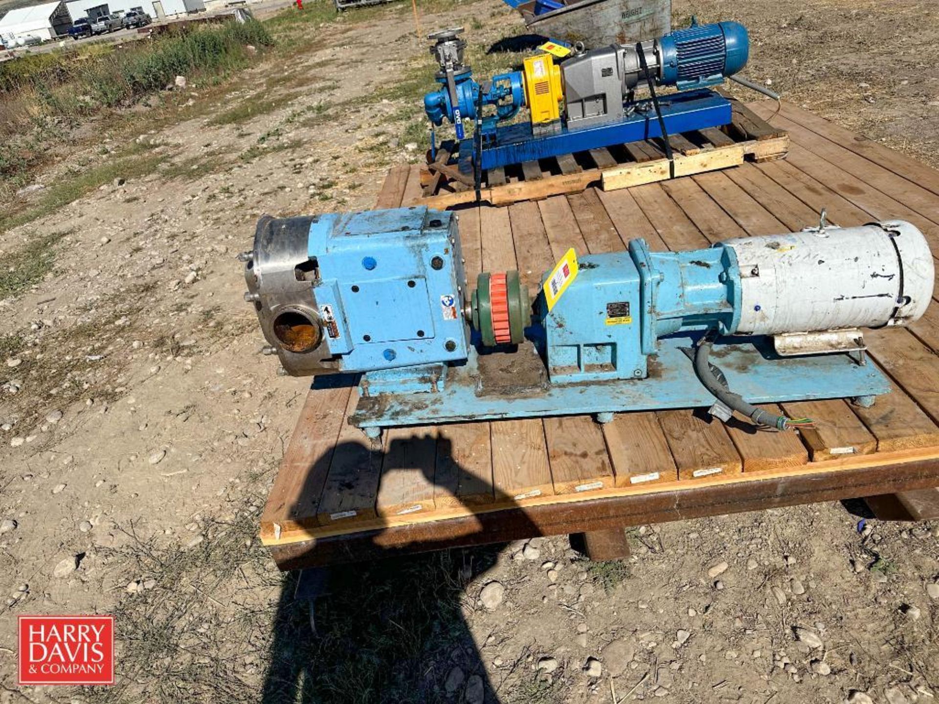 SPX Positive Displacement Pump - Rigging Fee: $125 - Image 5 of 6