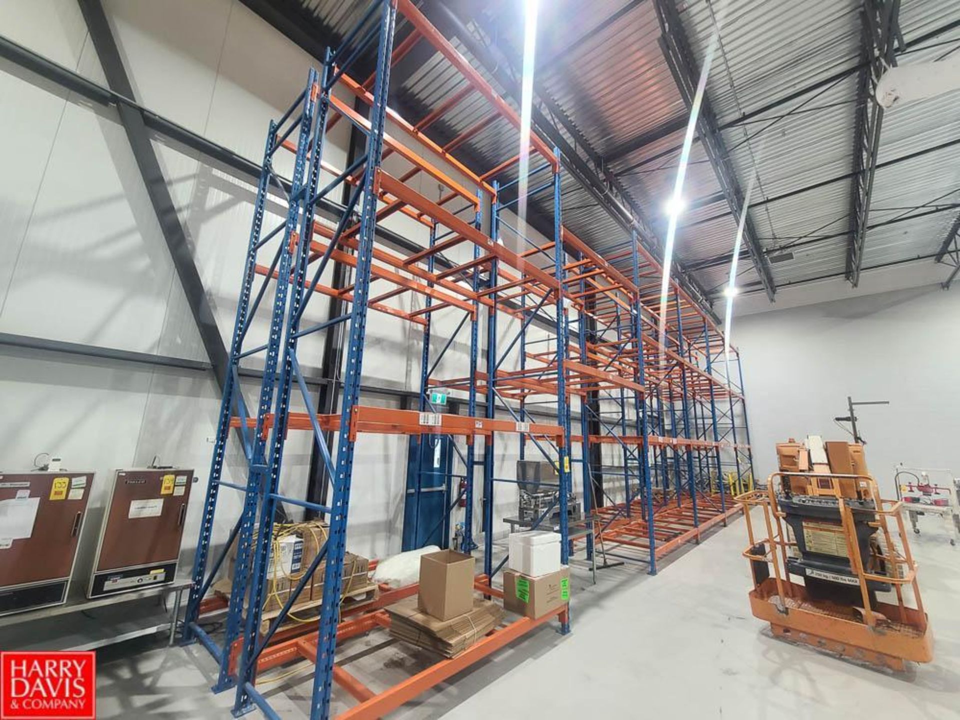 Section Pallet Racking: 42" x 8' x 18', Including: (14) Uprights, (88) Cross Beams and (176) Inserts - Image 4 of 4