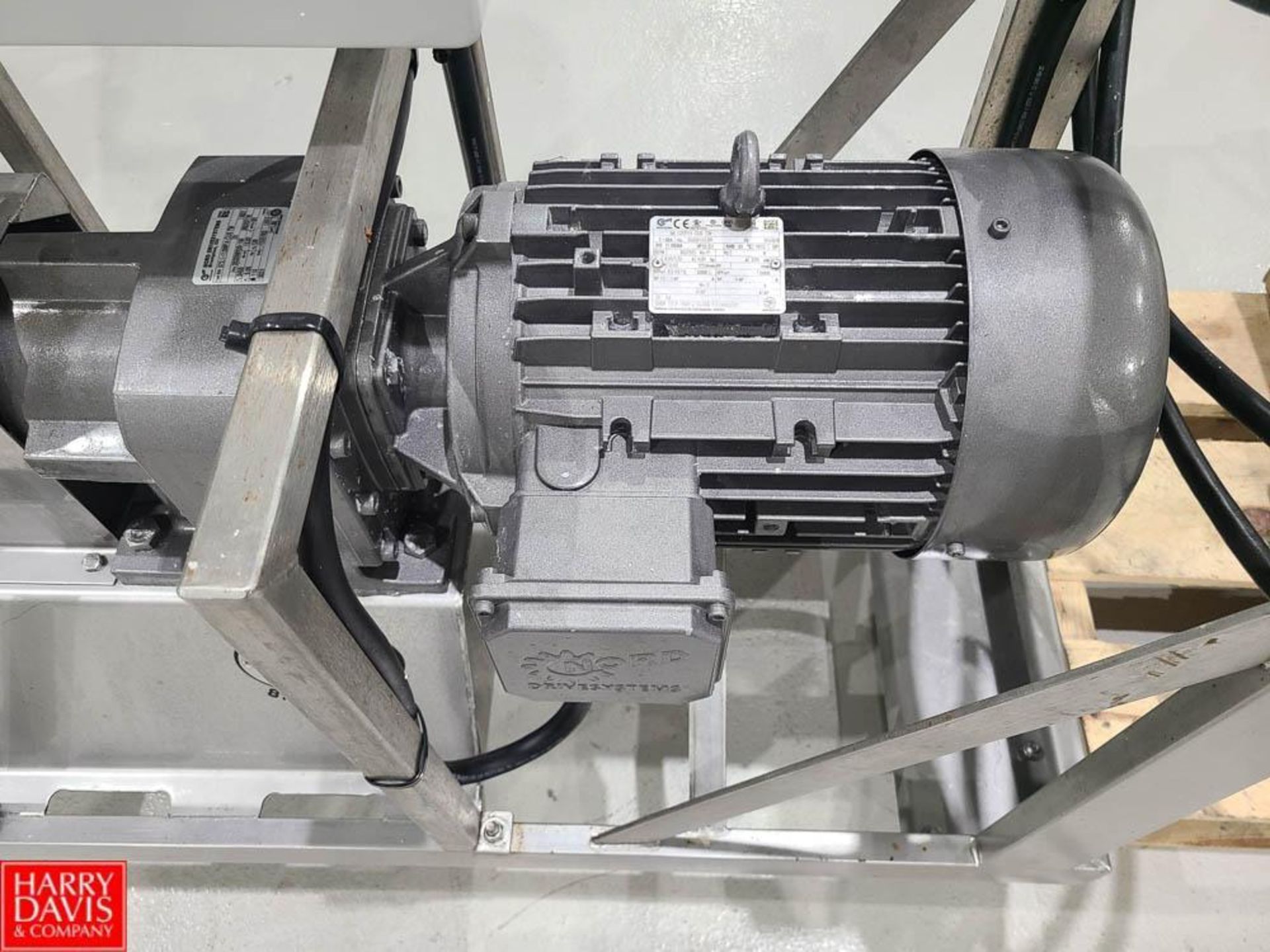 2013 SPX Portable Positive Displacement Pump, Model: 060U2 with Gear Reducing Drive and Controls - Image 4 of 6