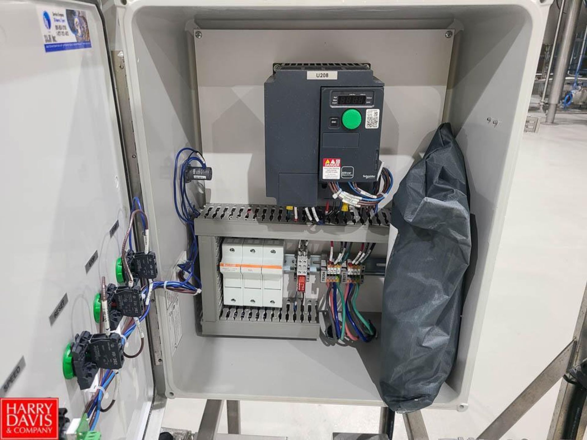 2013 SPX Portable Positive Displacement Pump, Model: 060U2 with Gear Reducing Drive and Controls - Image 6 of 6