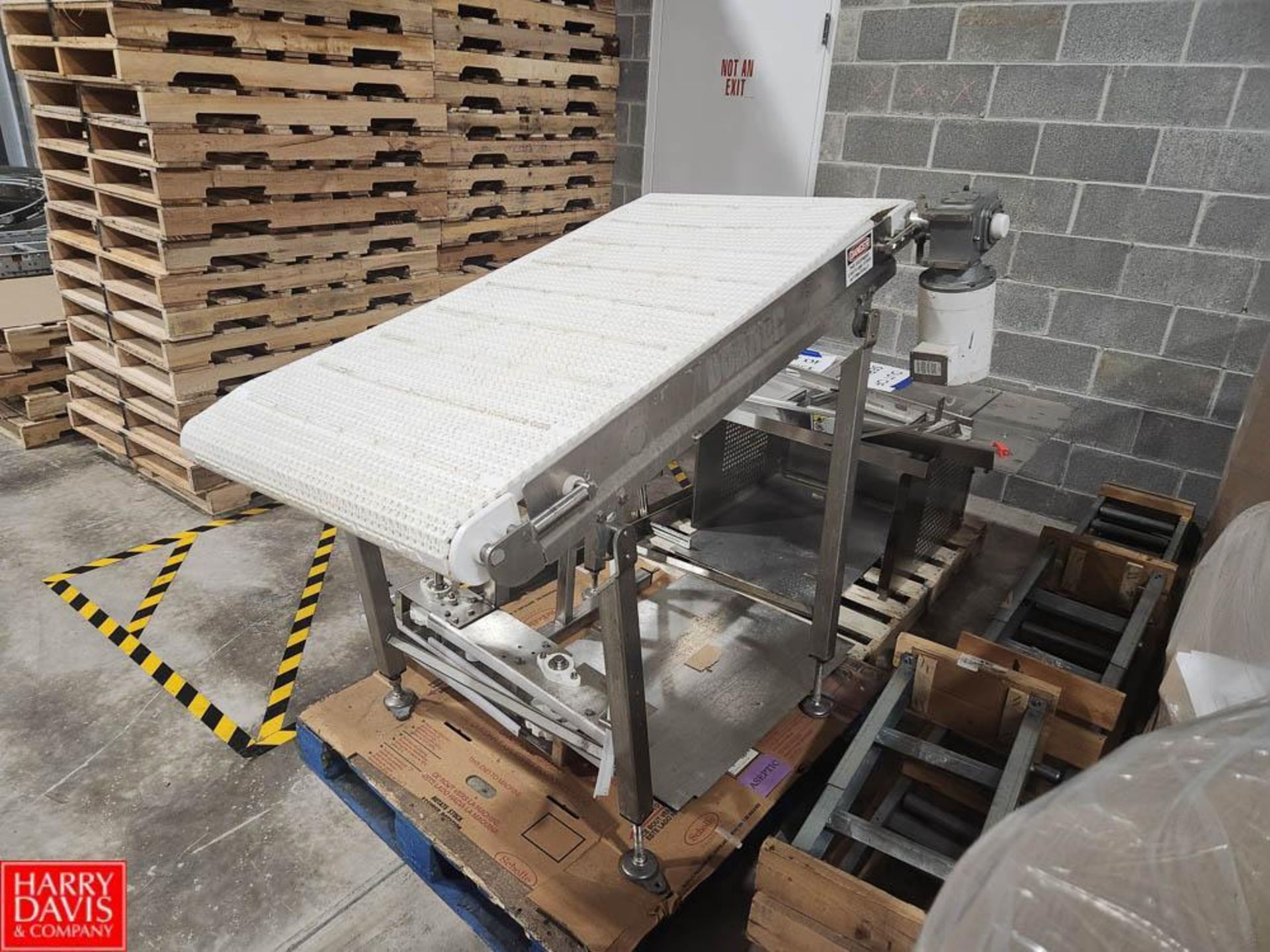 S/S Frame Incline Conveyor with 30” Width Interlox White Plastic Chain, Drive Unit and Idler, 36" - Image 2 of 2