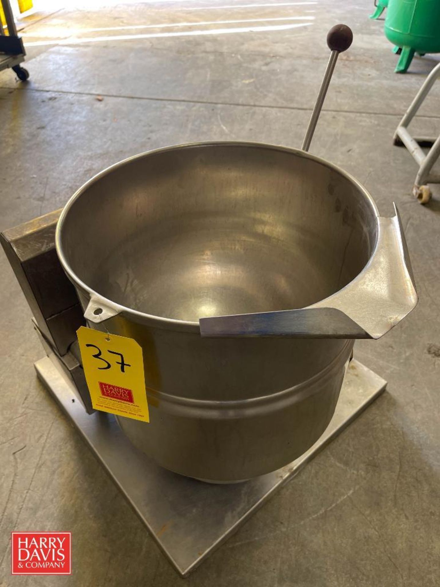 Groen 10 Gallon (40 Liter) Jacketed S/S Tilt Kettle, Model: TDH-40, S/N: 70013 - Rigging Fee: $100