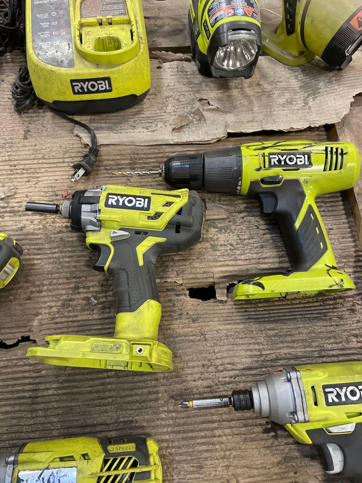 Pallet of Ryobi Battery Powered Electric Tools - Image 5 of 7