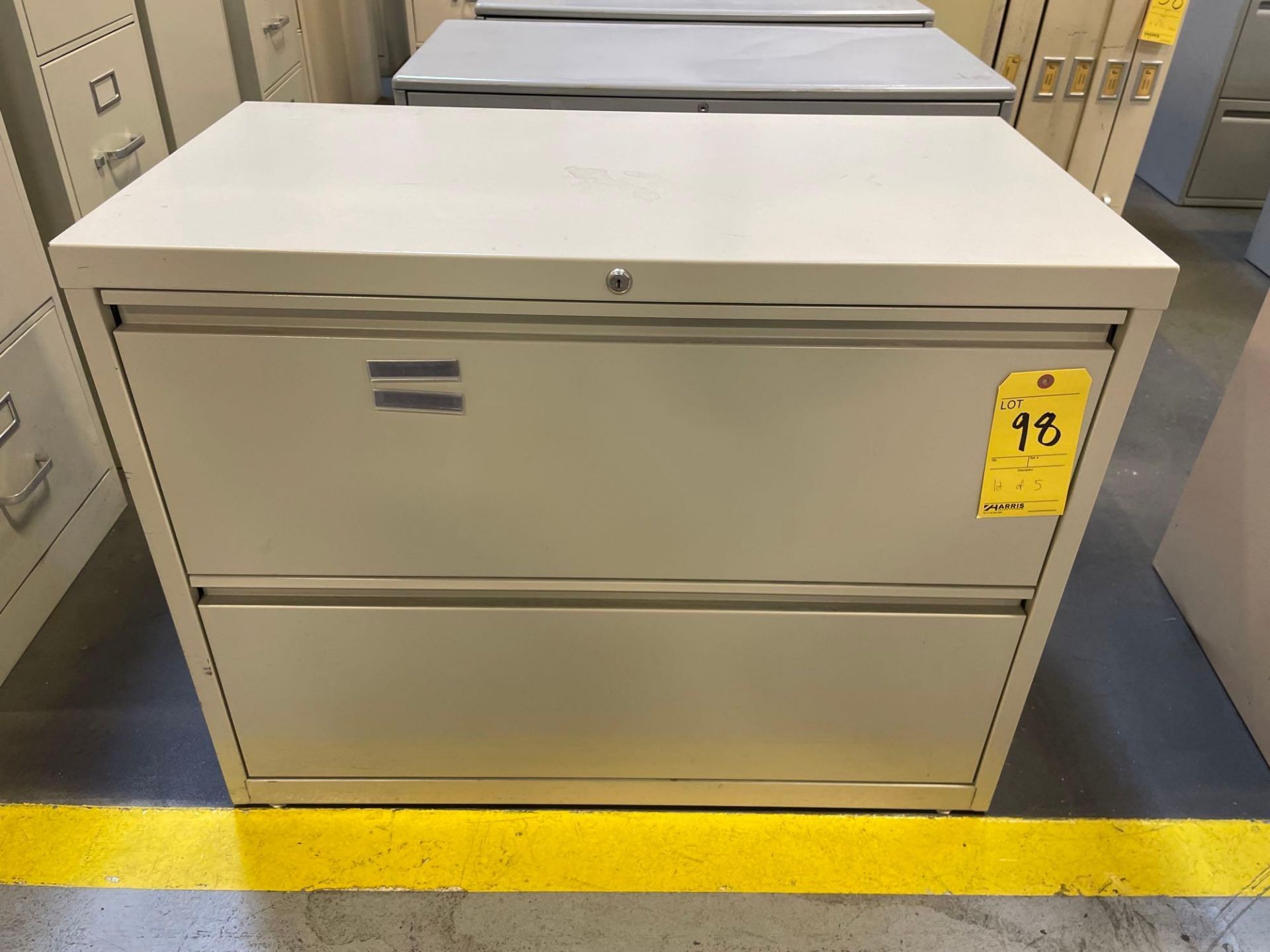 Lot of 5: 2 Drawer File Cabinet, (3) 36" X 18" X 27", (1) 36" X 19" X 28", (1) 36" X 19" X 28" - Image 2 of 8