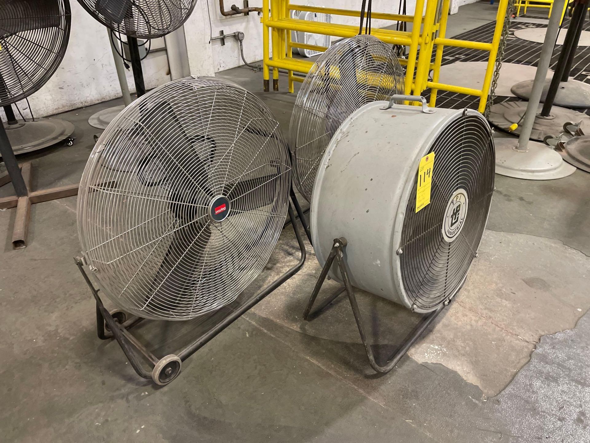 Lot of 3: Shop Floor Fans - Image 3 of 4