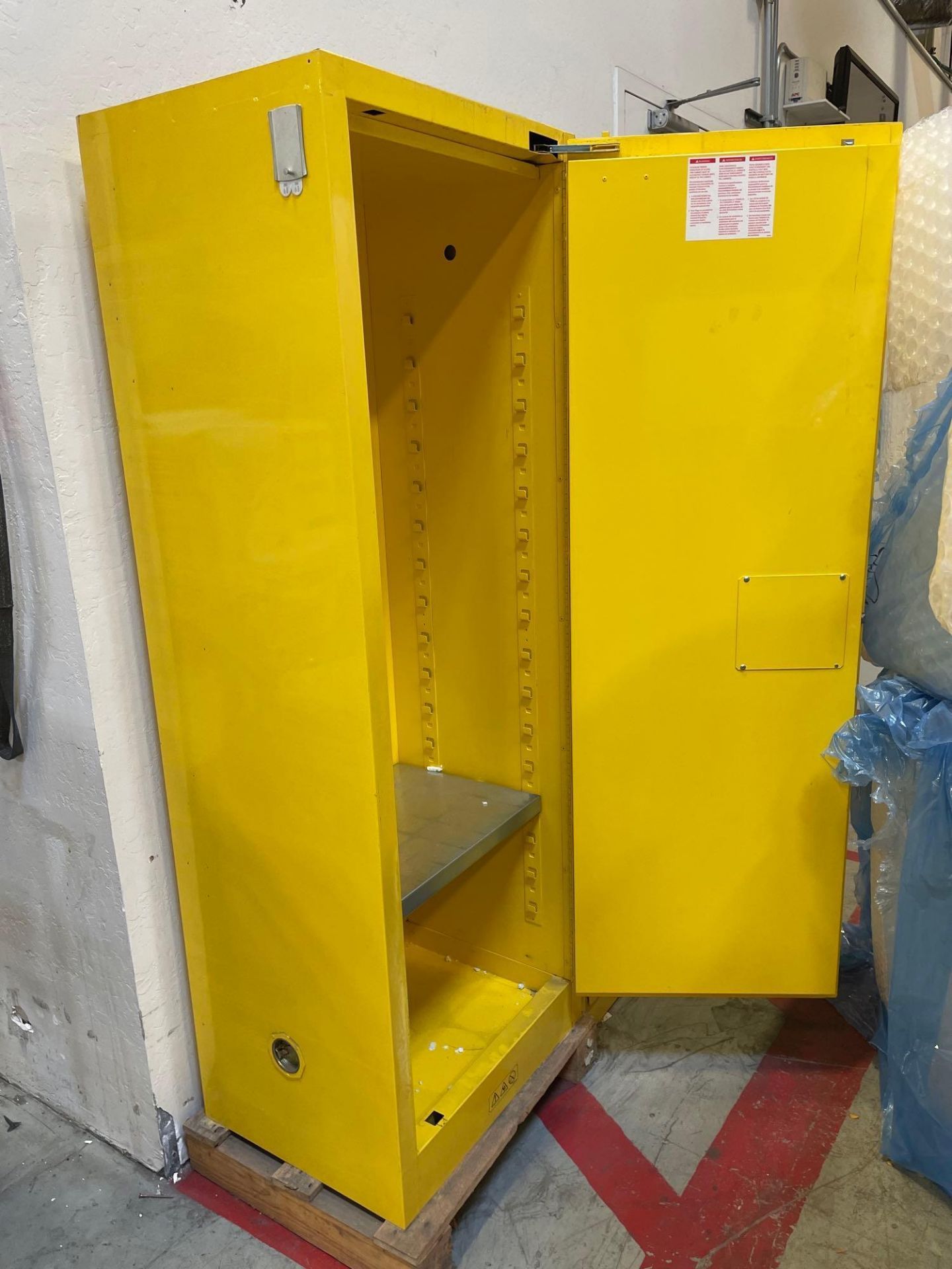 Lot of 2: Flammable Cabinets, (1) Uline, 23" X 18" X 65", (1) Global Industrial, 43" X 18 1/2" X 44" - Image 2 of 6