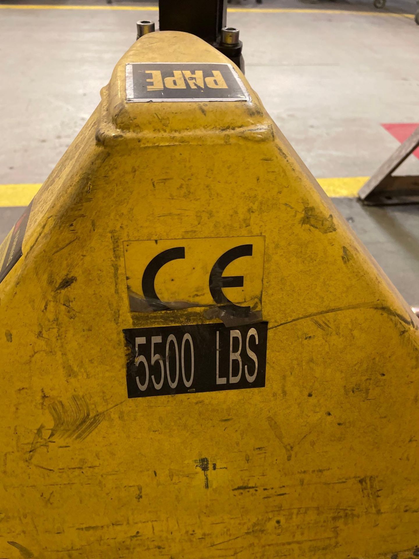 Lot of 2 Pallet Jacks: (1) Pape, max. 5,500 lbs., (1) Hyster, max. 5,500 lbs. - Image 2 of 4
