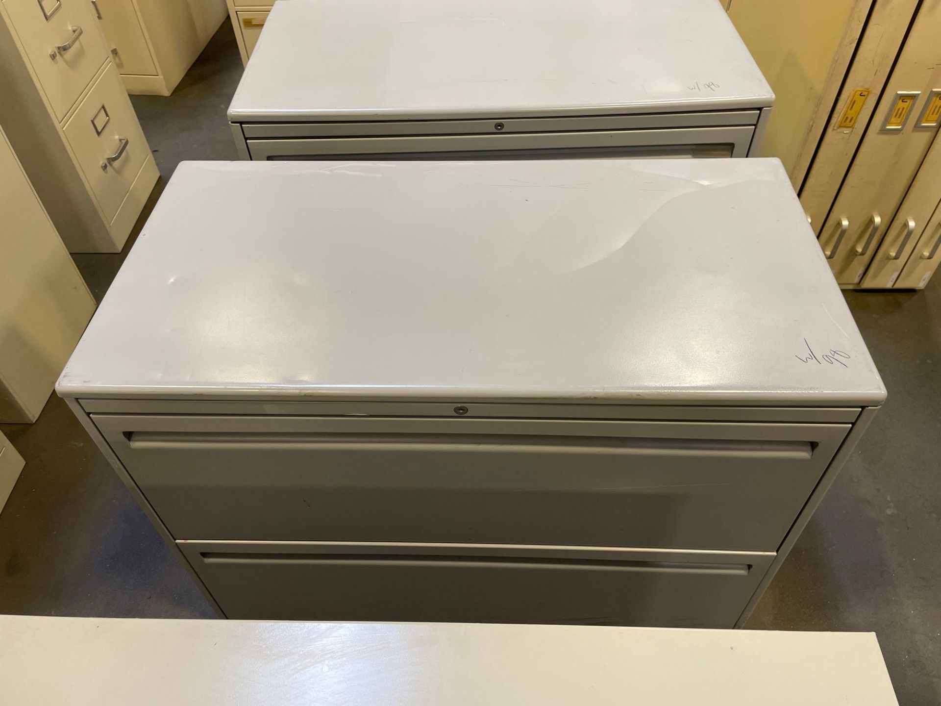 Lot of 5: 2 Drawer File Cabinet, (3) 36" X 18" X 27", (1) 36" X 19" X 28", (1) 36" X 19" X 28" - Image 4 of 8