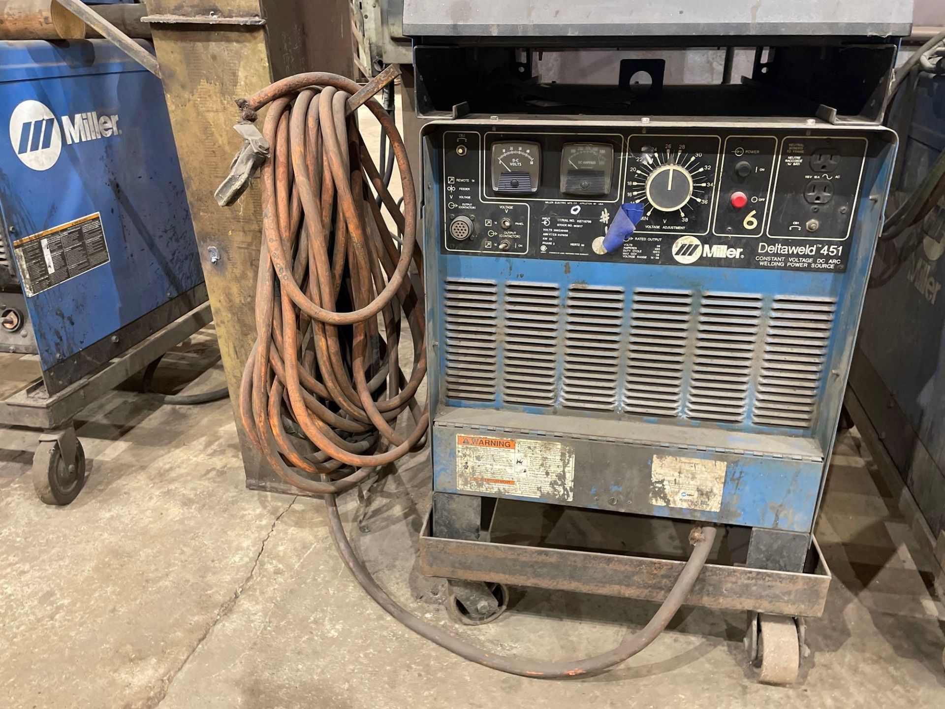 Miller Deltaweld 451 CV/DC Arc Welding Power Source