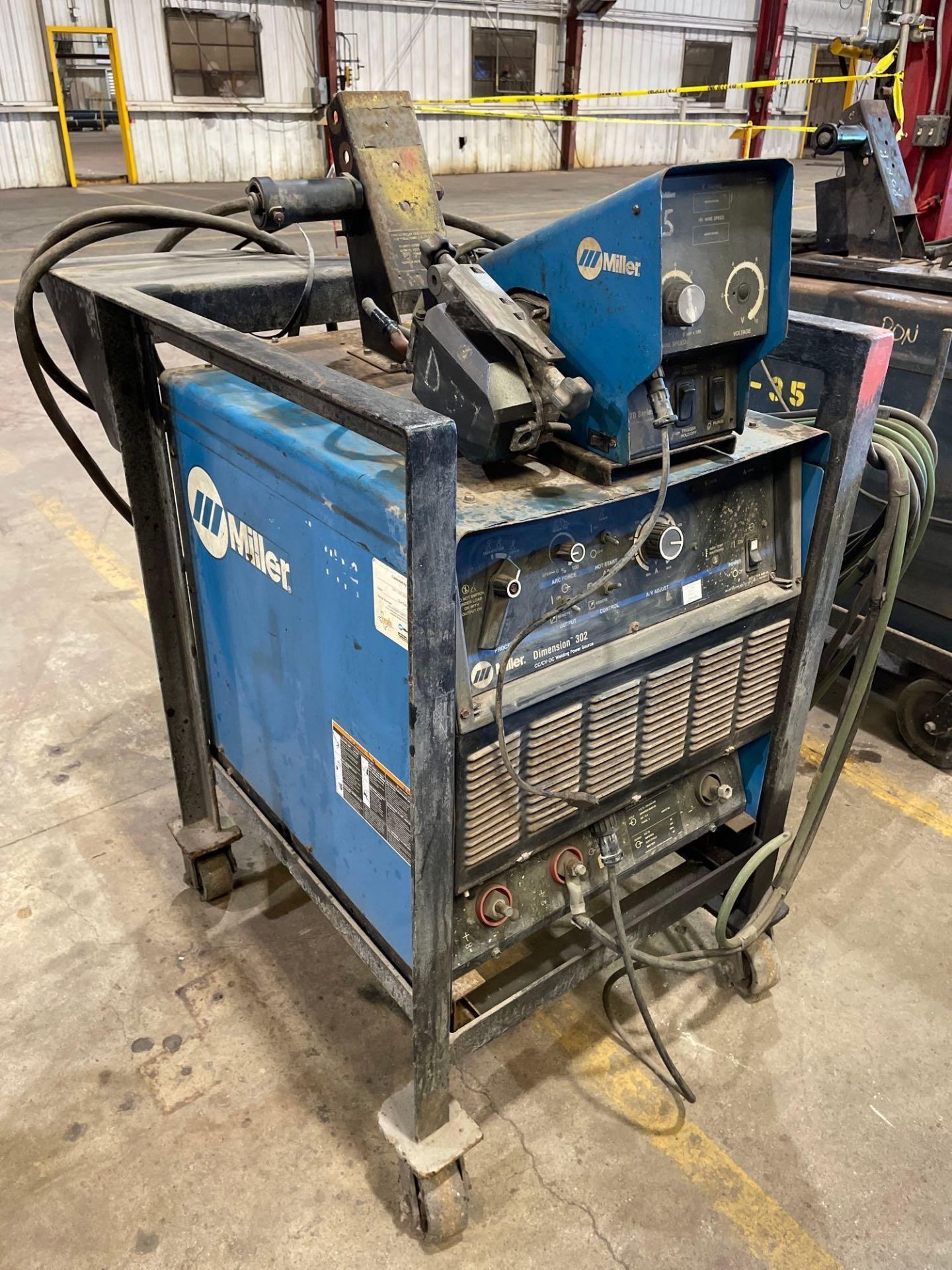 Miller Dimension 302 CC/DC Welding Power Source, with 70 Series 24V Wire Feeder. - Image 2 of 7
