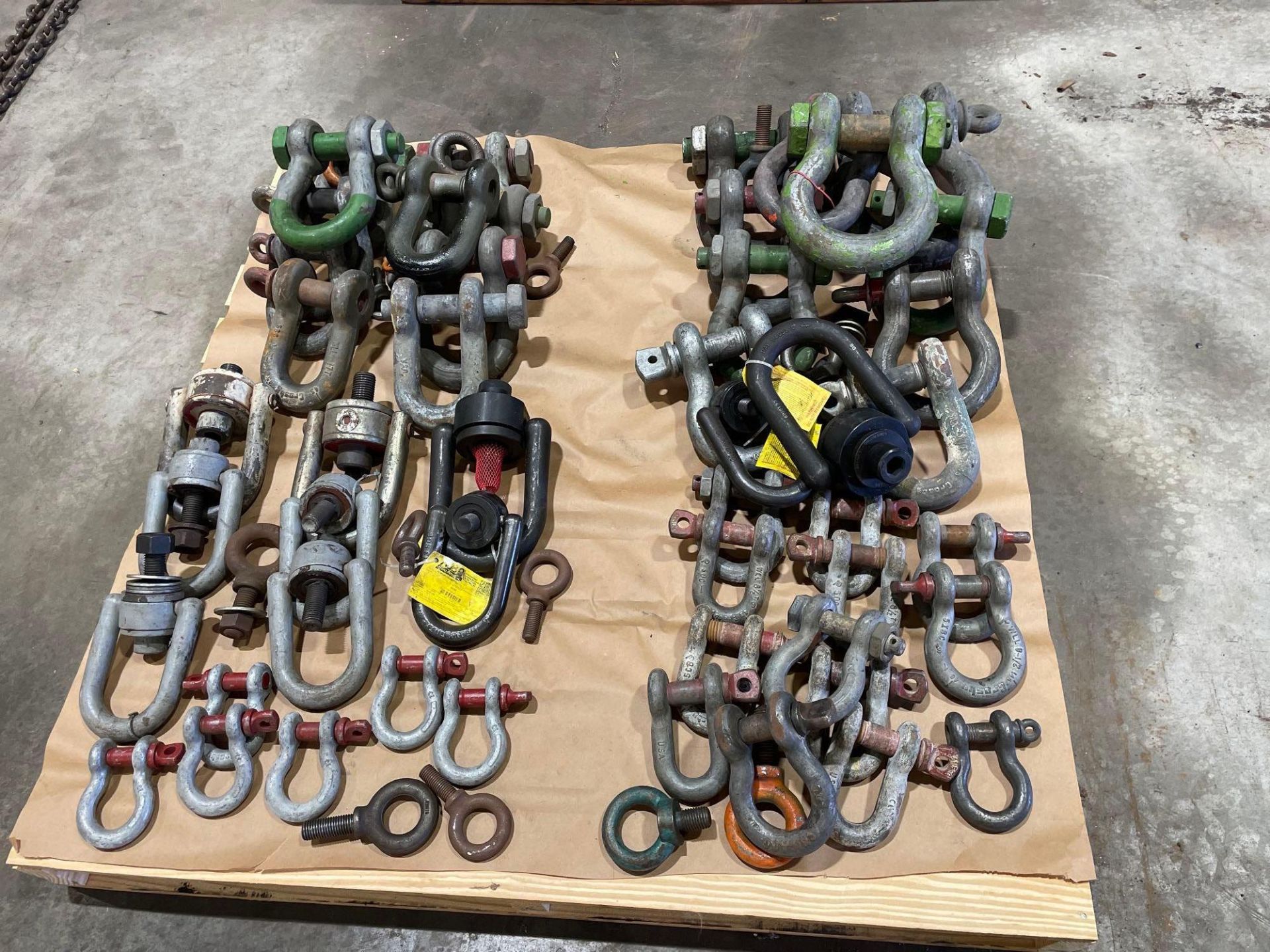 Pallet of Shackles, Assorted Size