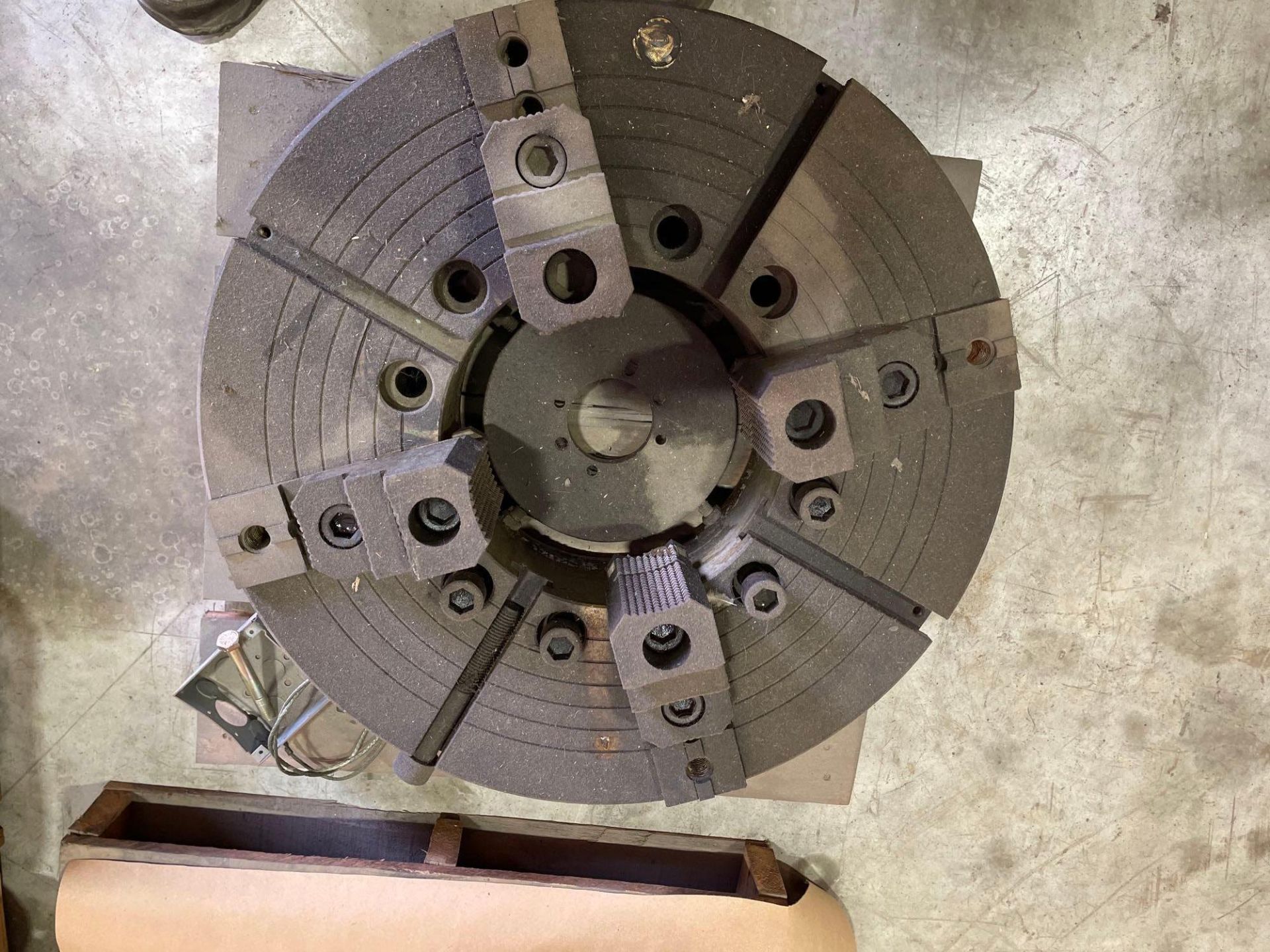 24” 4-Jaw Bison Chuck with 10-1/2” Thru-Hole - Image 2 of 4
