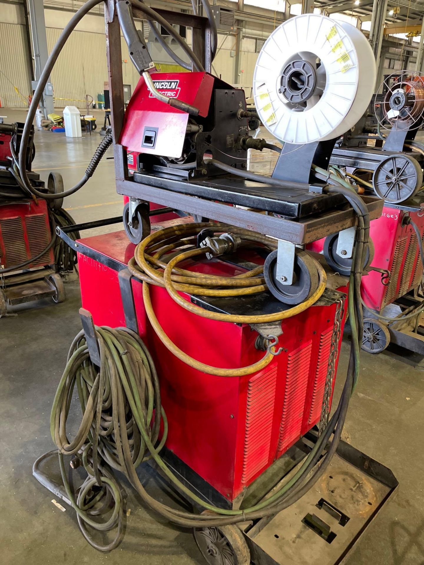 Lincoln Electric CV-400 Welder Power Source Lincoln Electric LF-74 Wire Feeder, on cart - Image 9 of 9