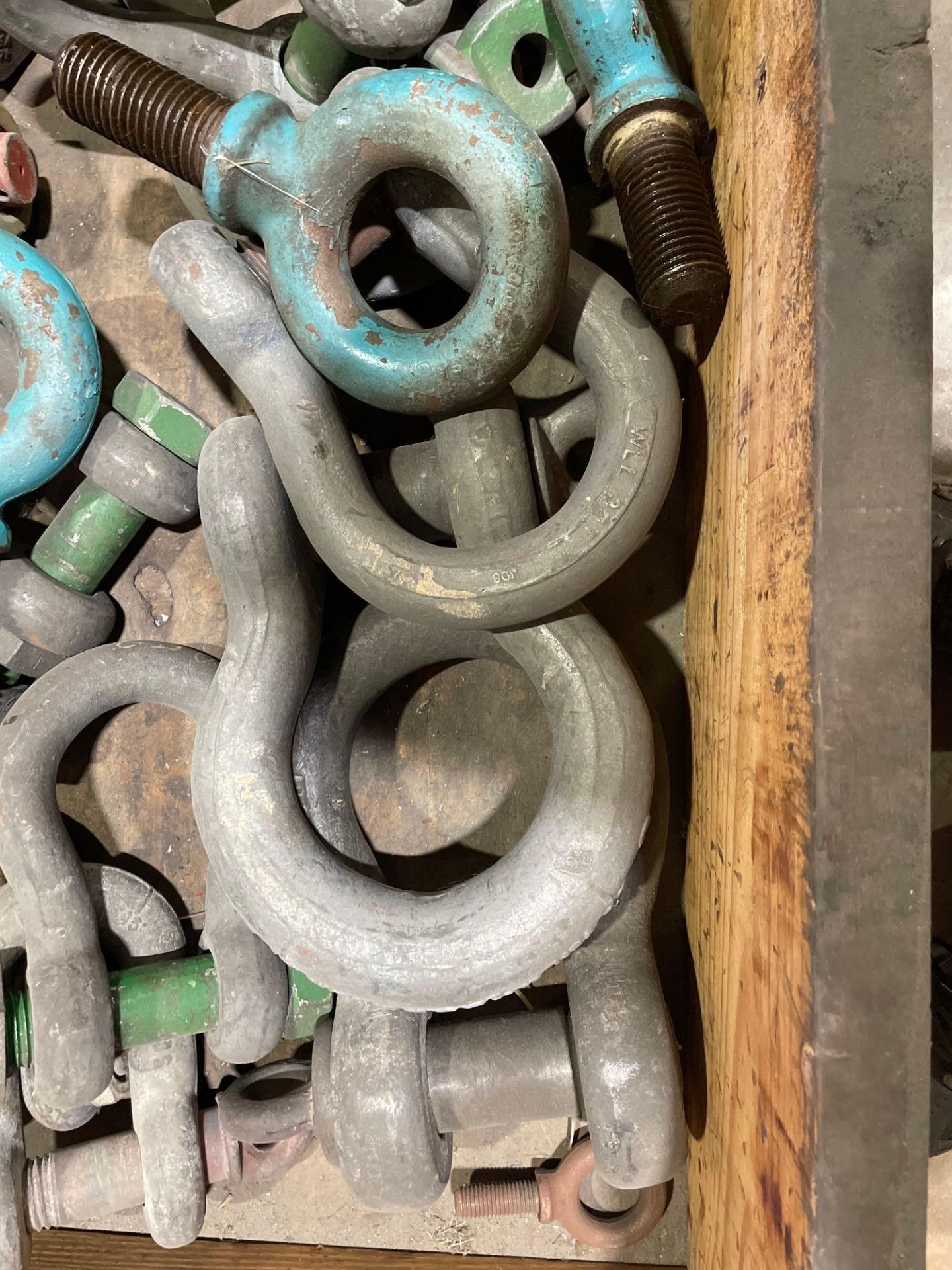 Crate of Heavy Duty Shackles - Image 3 of 5