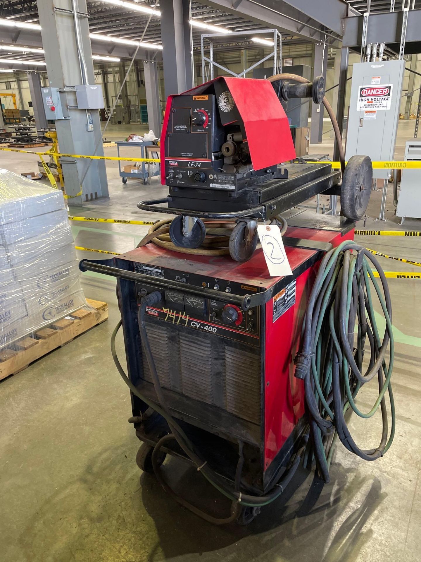 Lincoln Electric CV-400 Welder Power Source Lincoln Electric LF-74 Wire Feeder, on cart