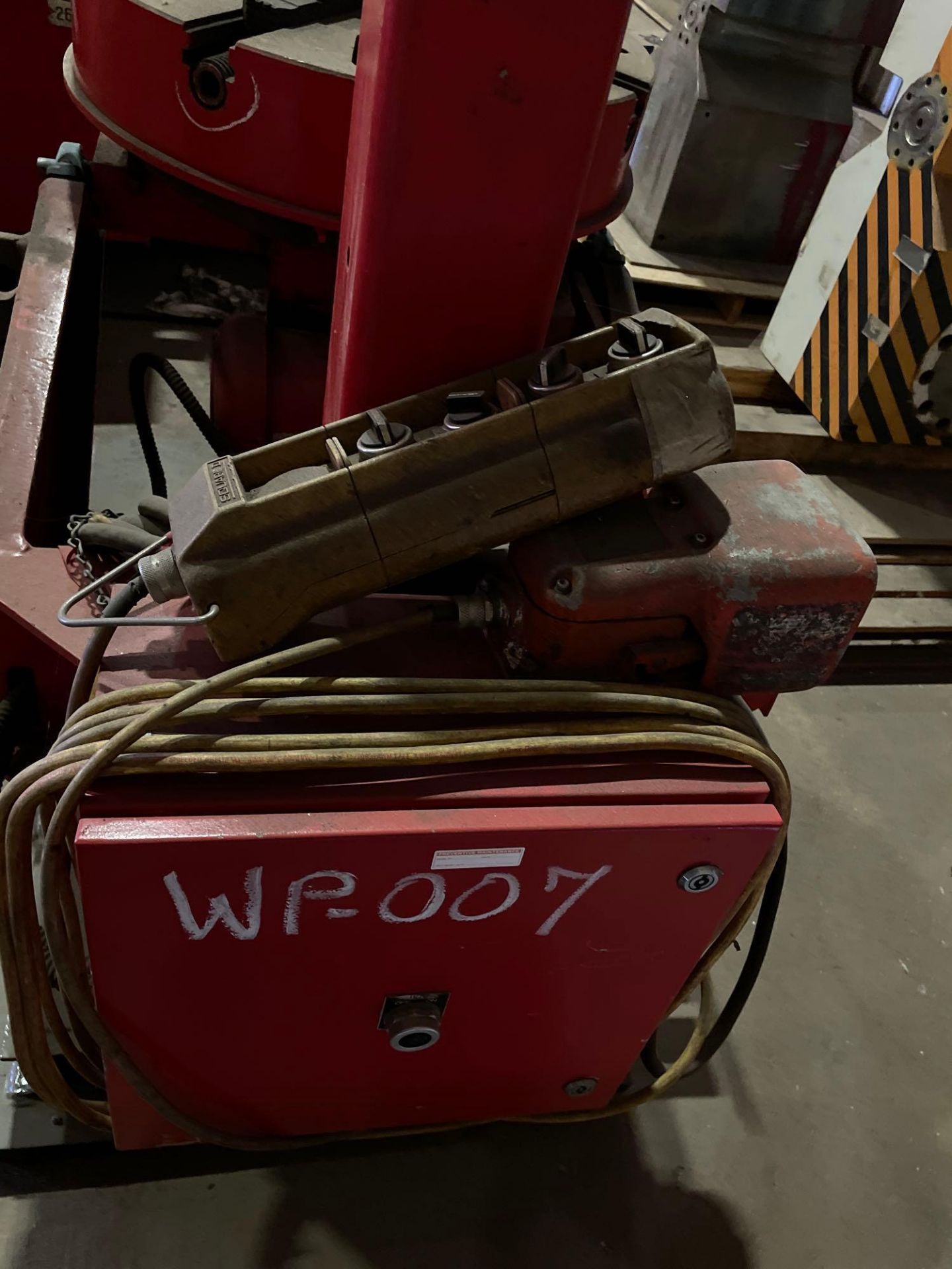 26” Tilting Welding Positioner with 25” 4 Jaw Chuck, Foot Pedal Activated - Image 5 of 7