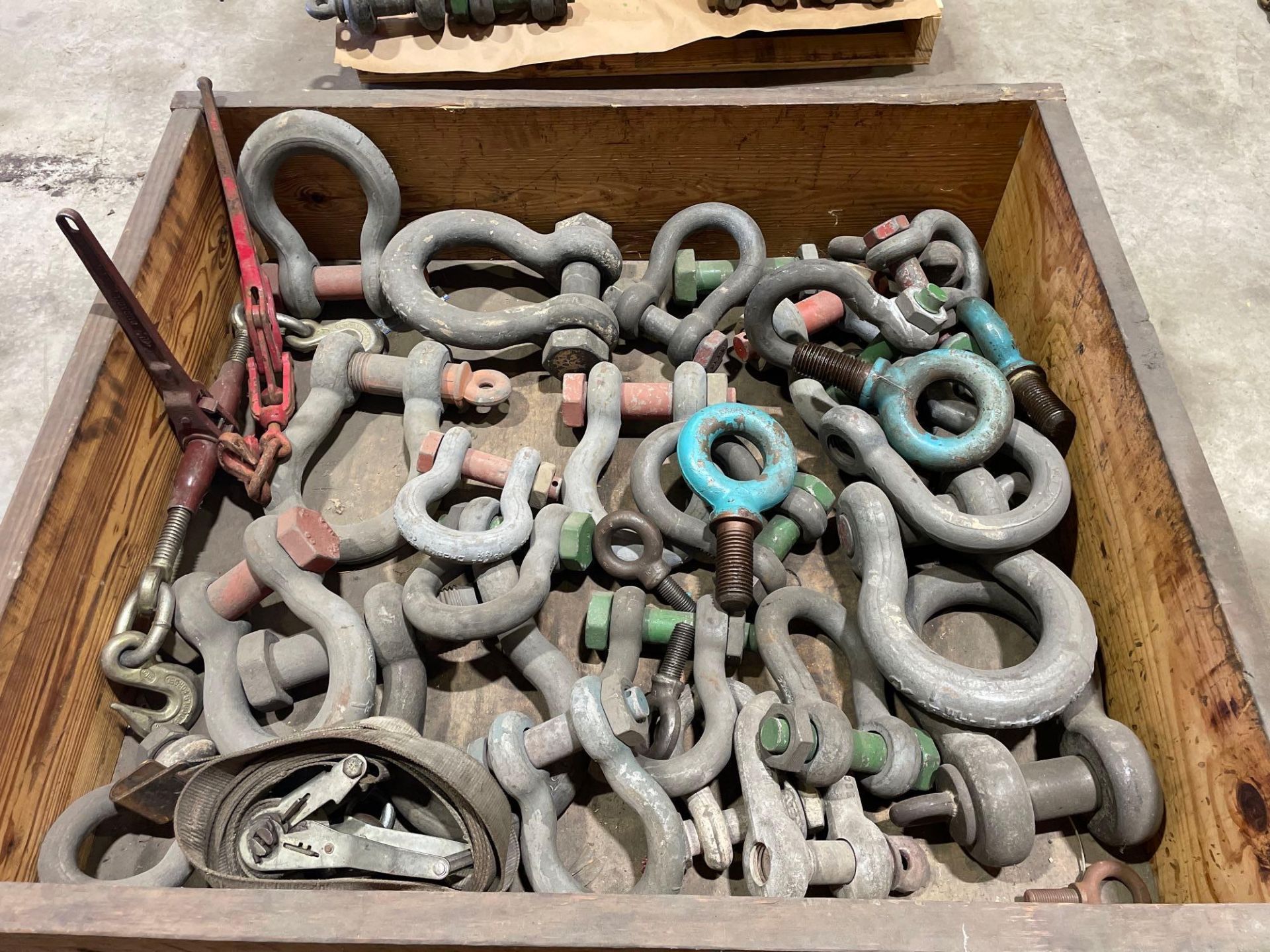 Crate of Heavy Duty Shackles - Image 2 of 5