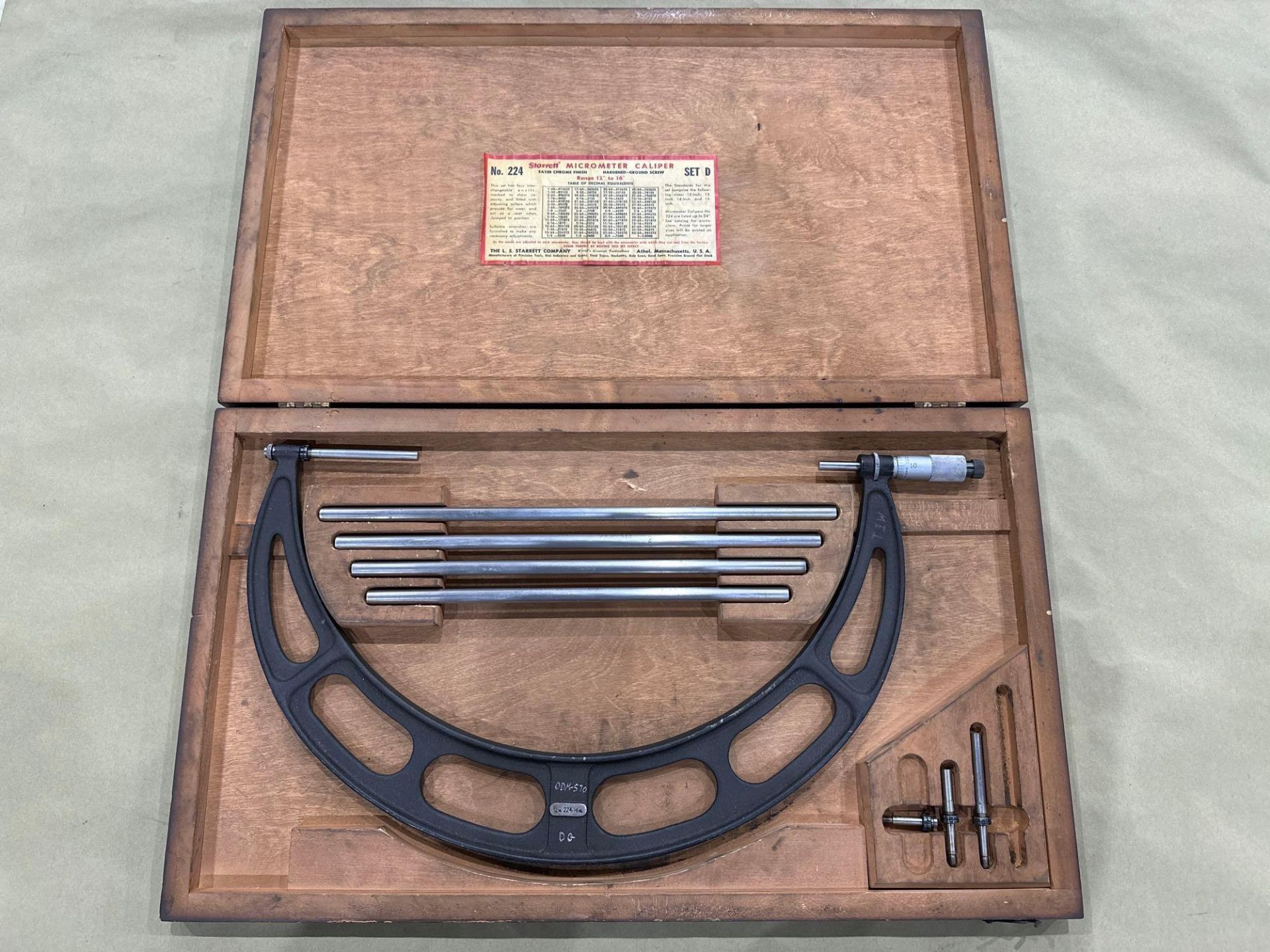 Starrett OD Micrometer Set No. 224, 12 to 16” Range, with interchangeable anvils, wood case - Image 2 of 6