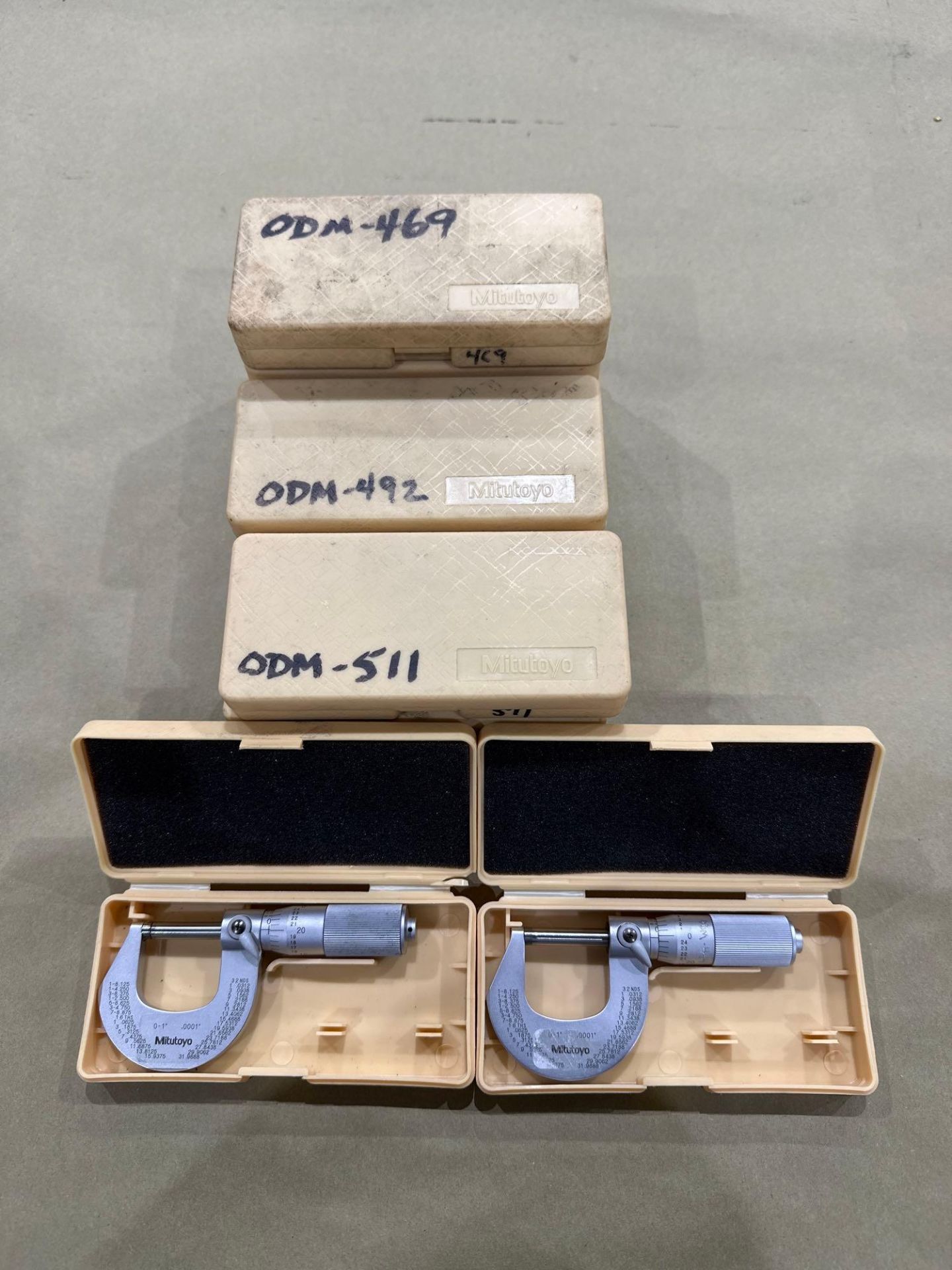 Lot of 12: Mitutoyo Mechanical OD Micrometer M225-1”, 0-1” Range, .0001” Graduation in plastic boxes - Image 3 of 5