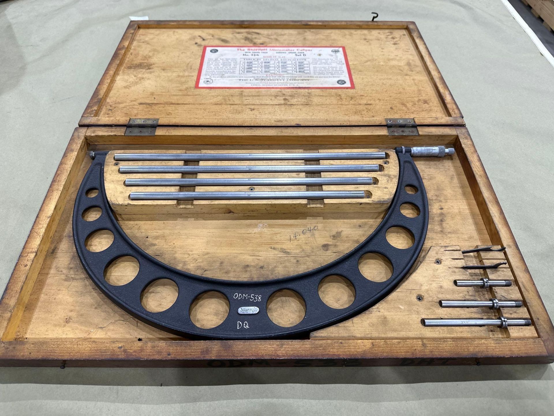 Starrett OD Micrometer Set No. 224,  12 to 16” range, with interchangeable anvils, in wood case - Image 8 of 8