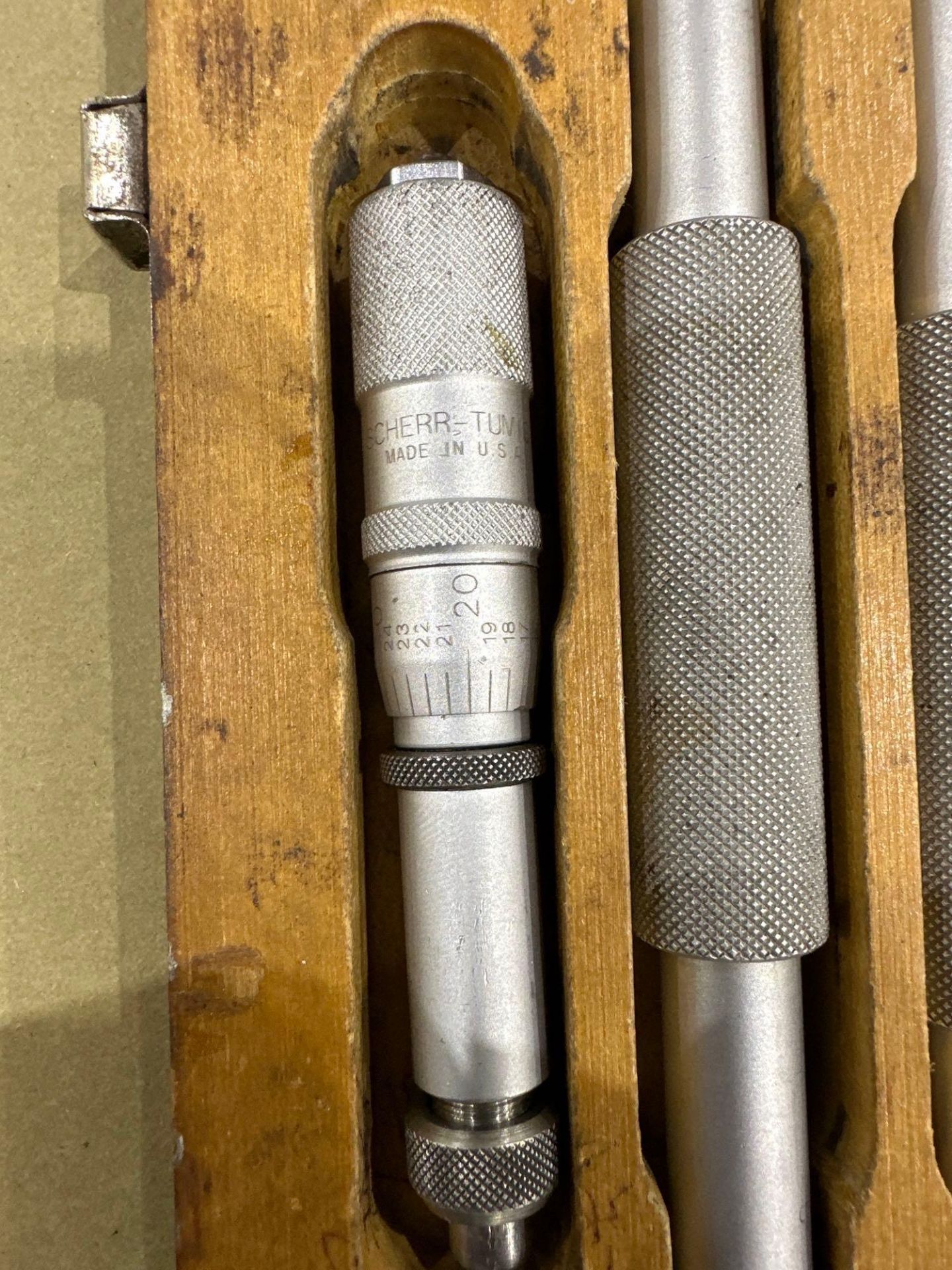 Lot of 2: (1) Starrett Blade Micrometer No. 486, (1) Scherr-Tumico Tubular Inside Micrometer 4-40" - Image 7 of 10