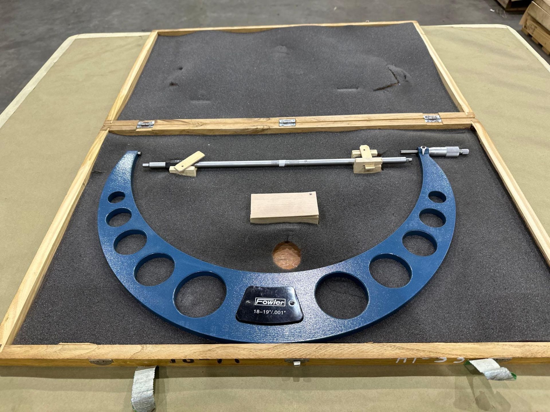 Fowler OD Micrometer Set, 18-19” Range, .001” Graduation, in wood case.  See Photo. - Image 6 of 6