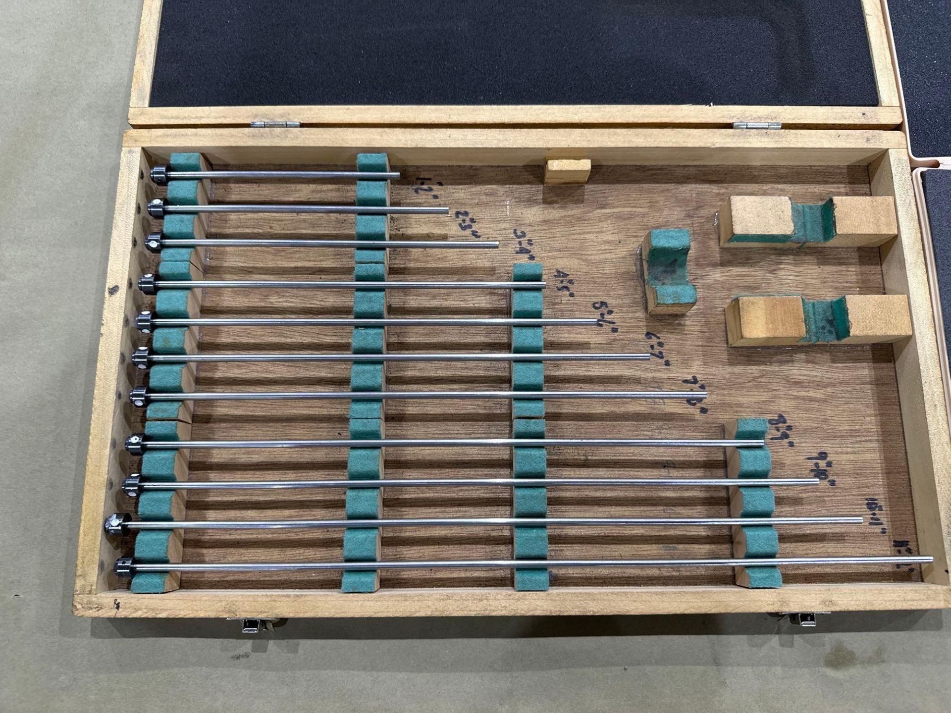 Lot of 2: Mitutoyo Instruments: (1) Micrometer Calibration Standard Set, (1) Depth Gauge Extension - Image 3 of 5