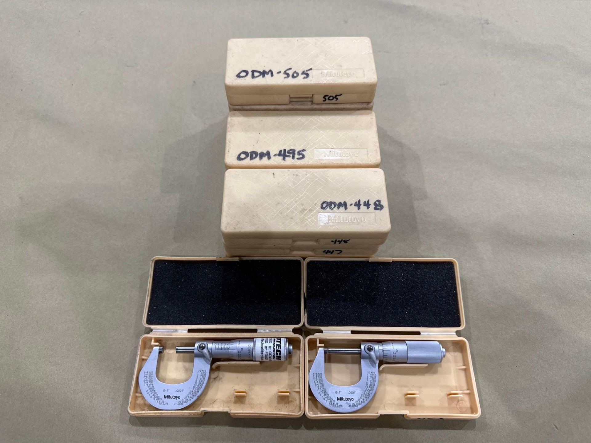 Lot of 12: Mitutoyo Mechanical OD Micrometer M225-1”, 0-1” Range, .0001” Graduation in plastic boxes