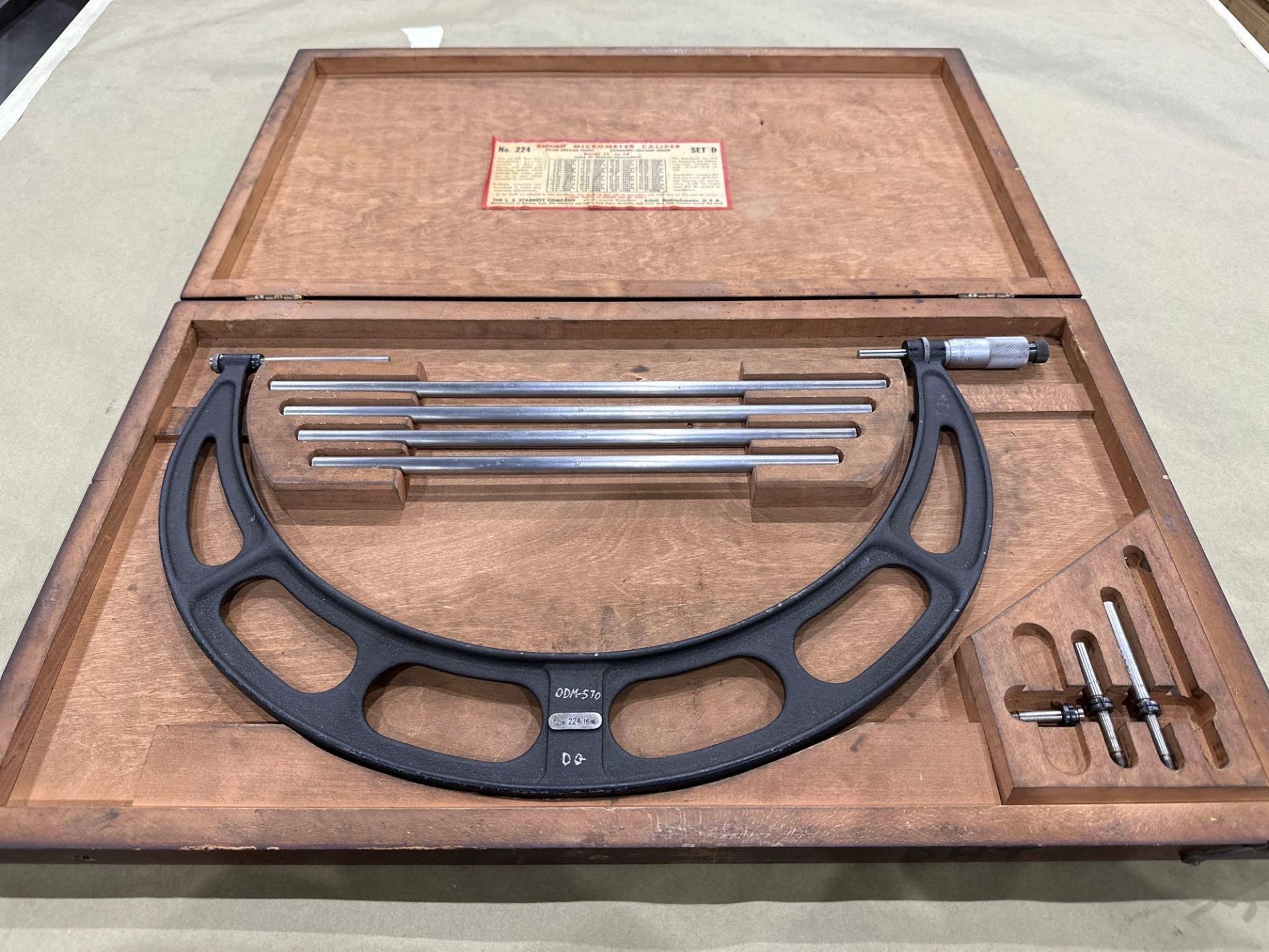 Starrett OD Micrometer Set No. 224, 12 to 16” Range, with interchangeable anvils, wood case