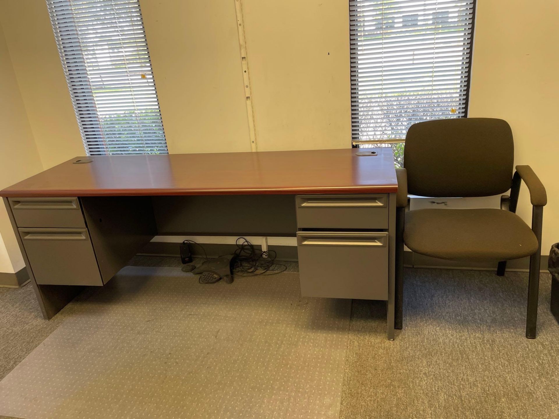 Office Furniture: Rooms 4, 5, 6: Desks, Chairs, Files - See Photo - Image 8 of 9