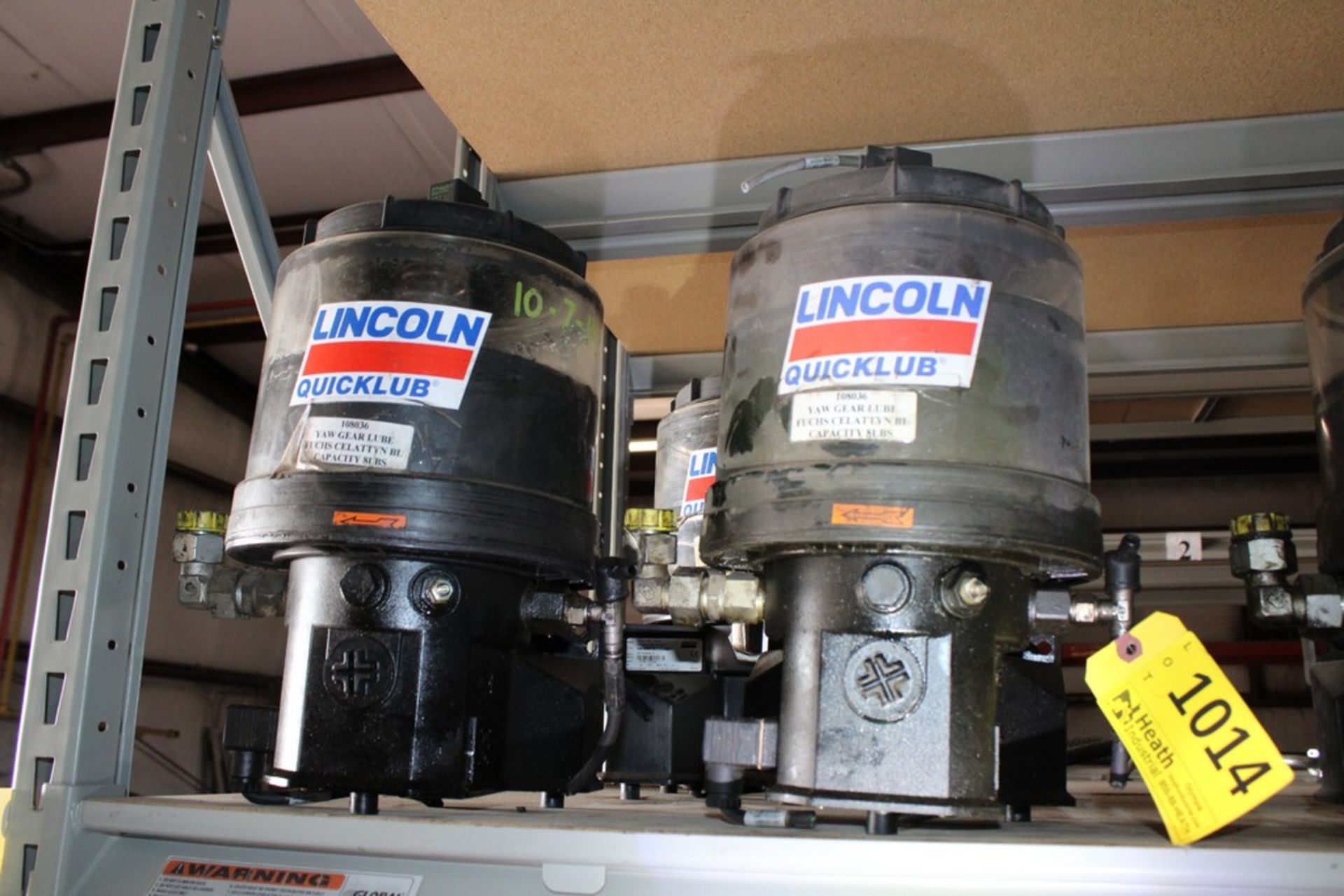 (2) LINCOLN MODEL P203-4XF0FETT ELECTRIC GREASE PUMPS