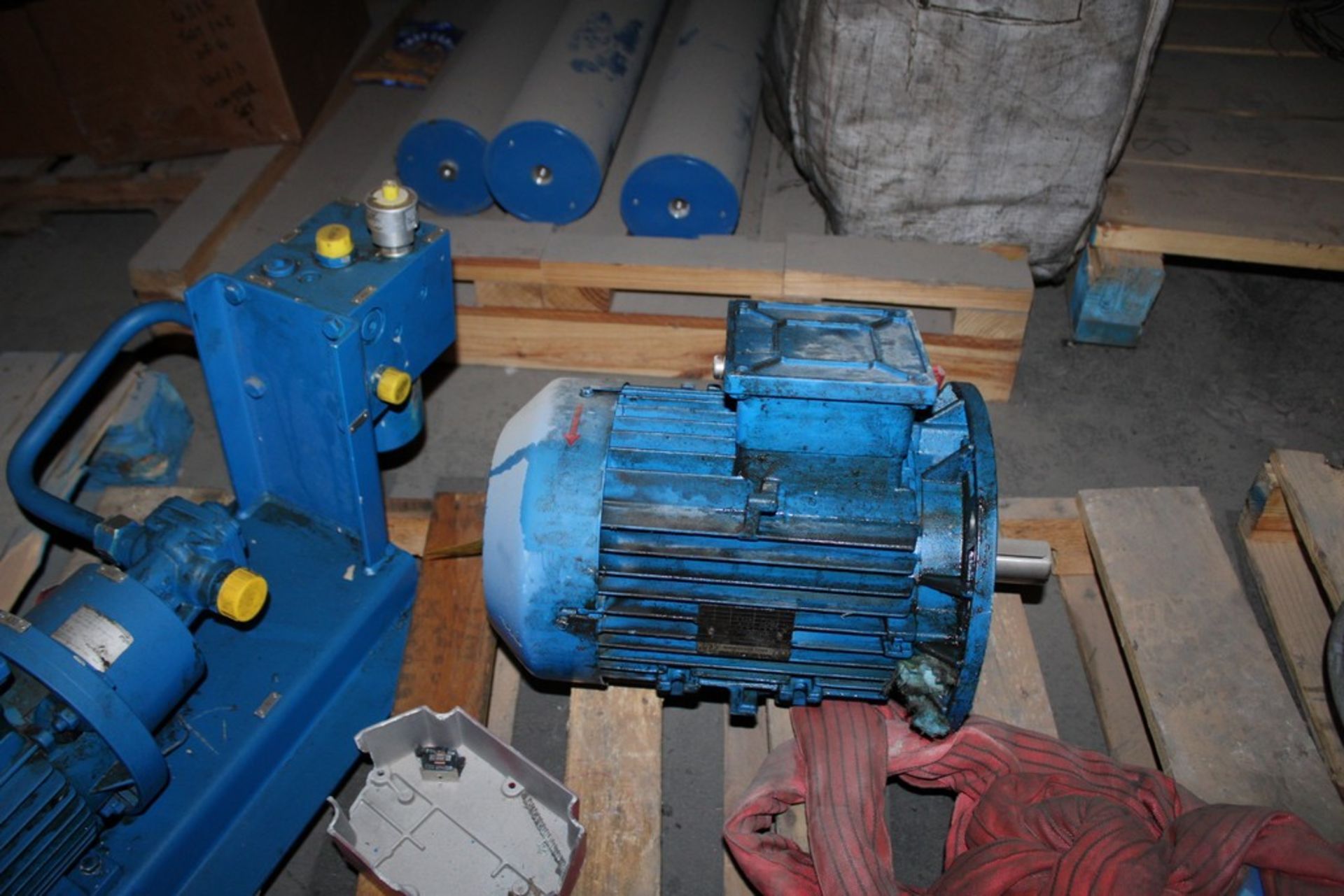 HYDRAULIC PUMP AND ELECTRIC MOTOR - Image 3 of 3