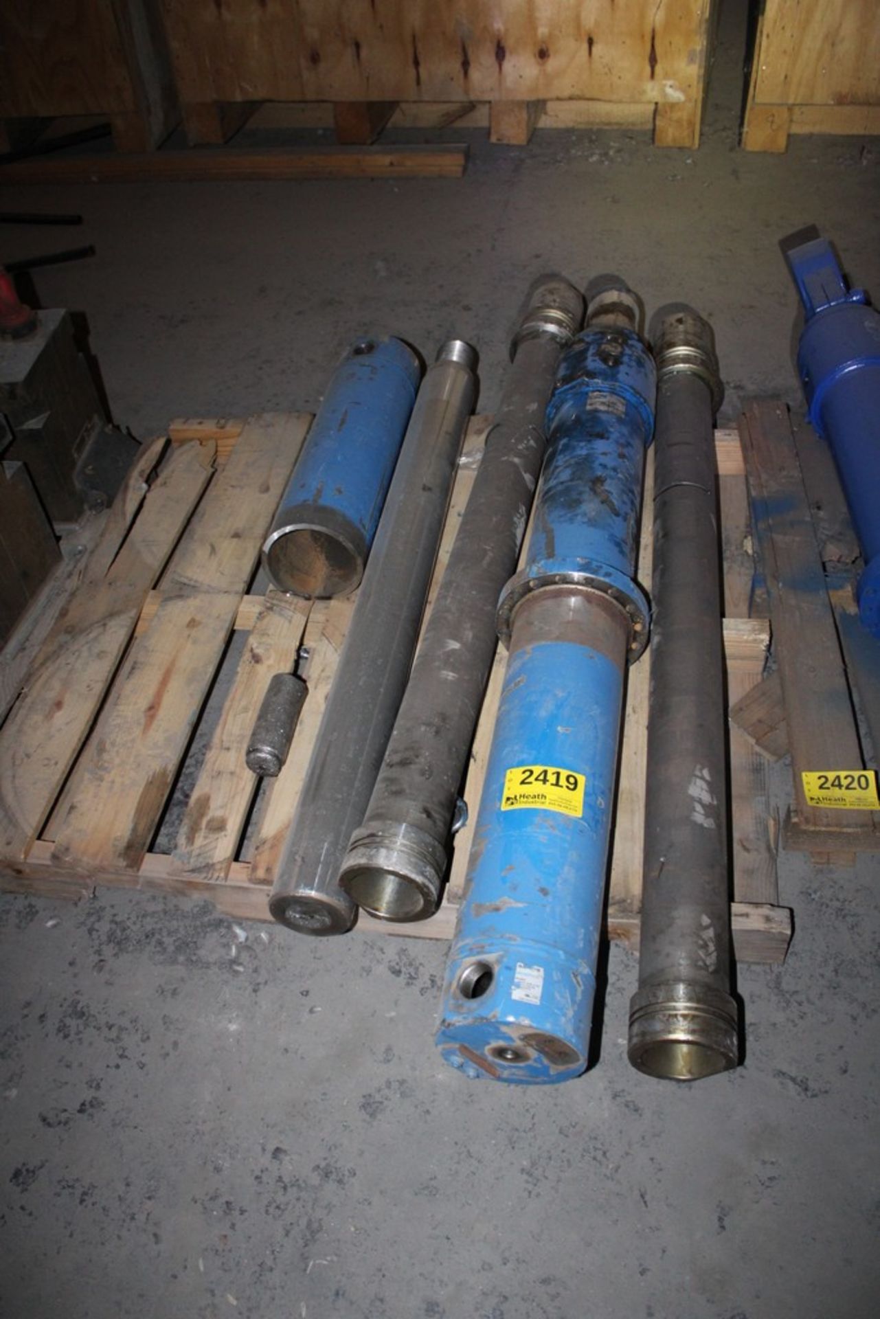 (5) ASSORTED STEEL CYLINDERS ON SKID