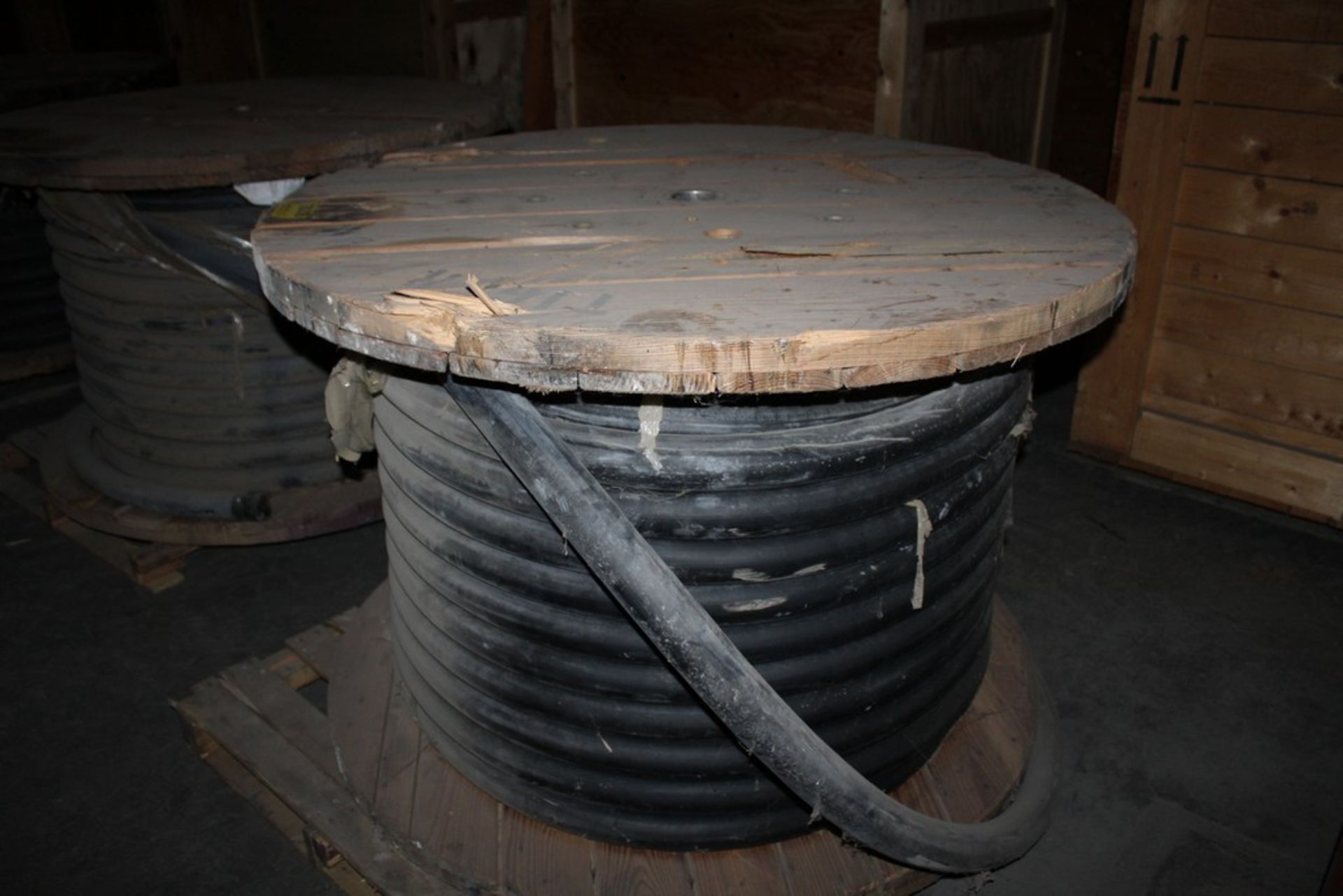 THREE STRAND HEAVY GAUGE SPOOL OF WIRE, 262KCMIL 3/C 5KV SHLD REINFORCES, APPROX. 325FT.