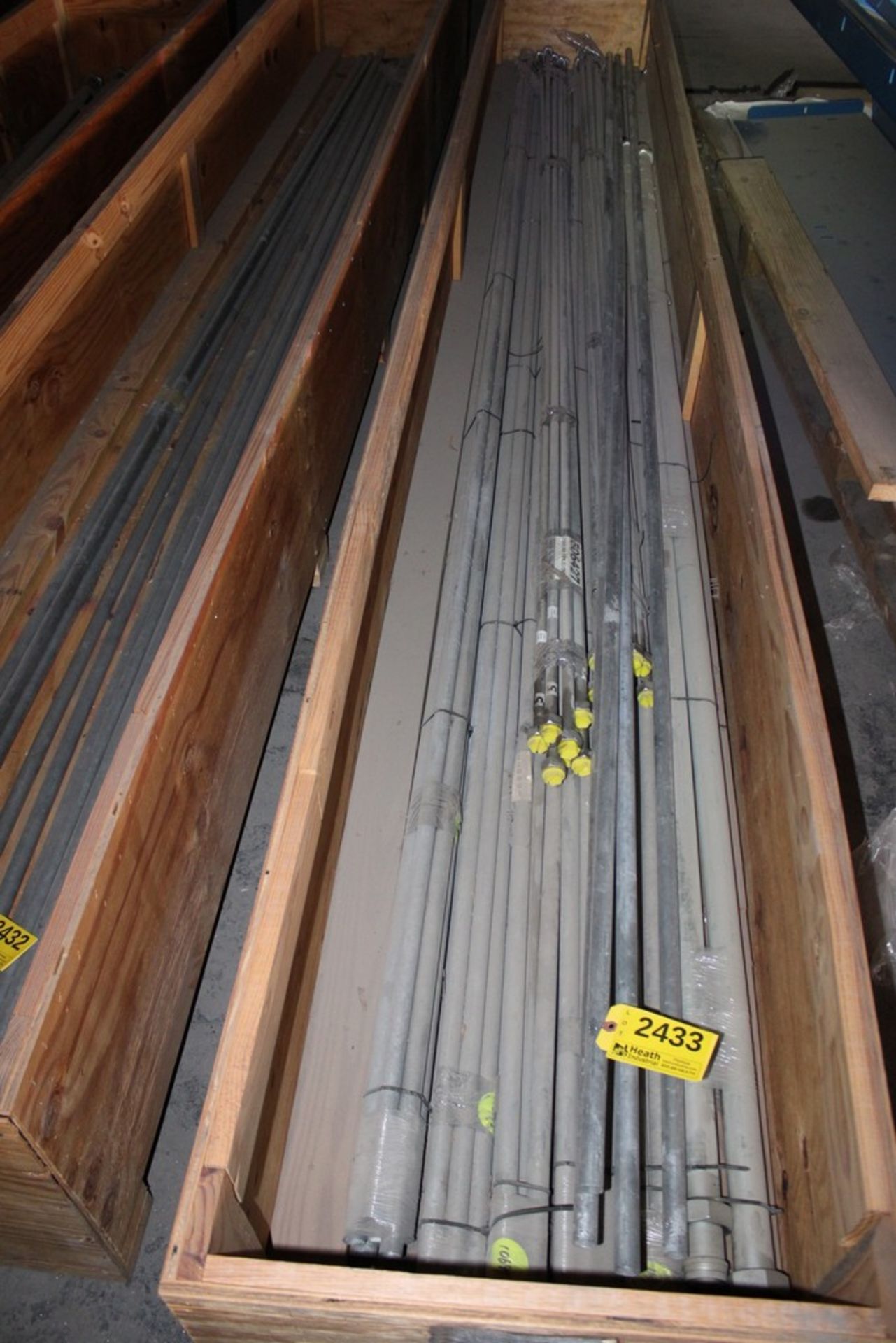 LARGE QUANTITY OF HYDRAULIC/STEEL TUBING IN CRATE