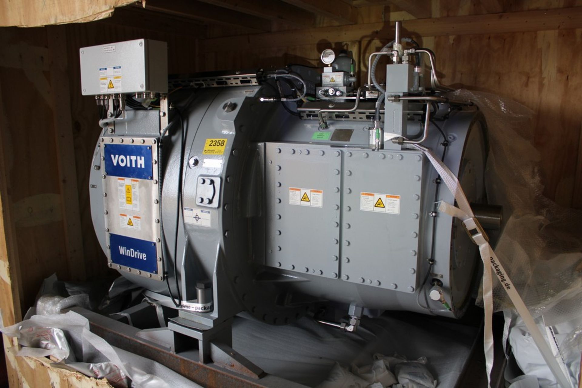 VOITH WINDRIVE GENERATOR, MODEL RWW9E3, 24VDC/3A, 465/1800 RPM