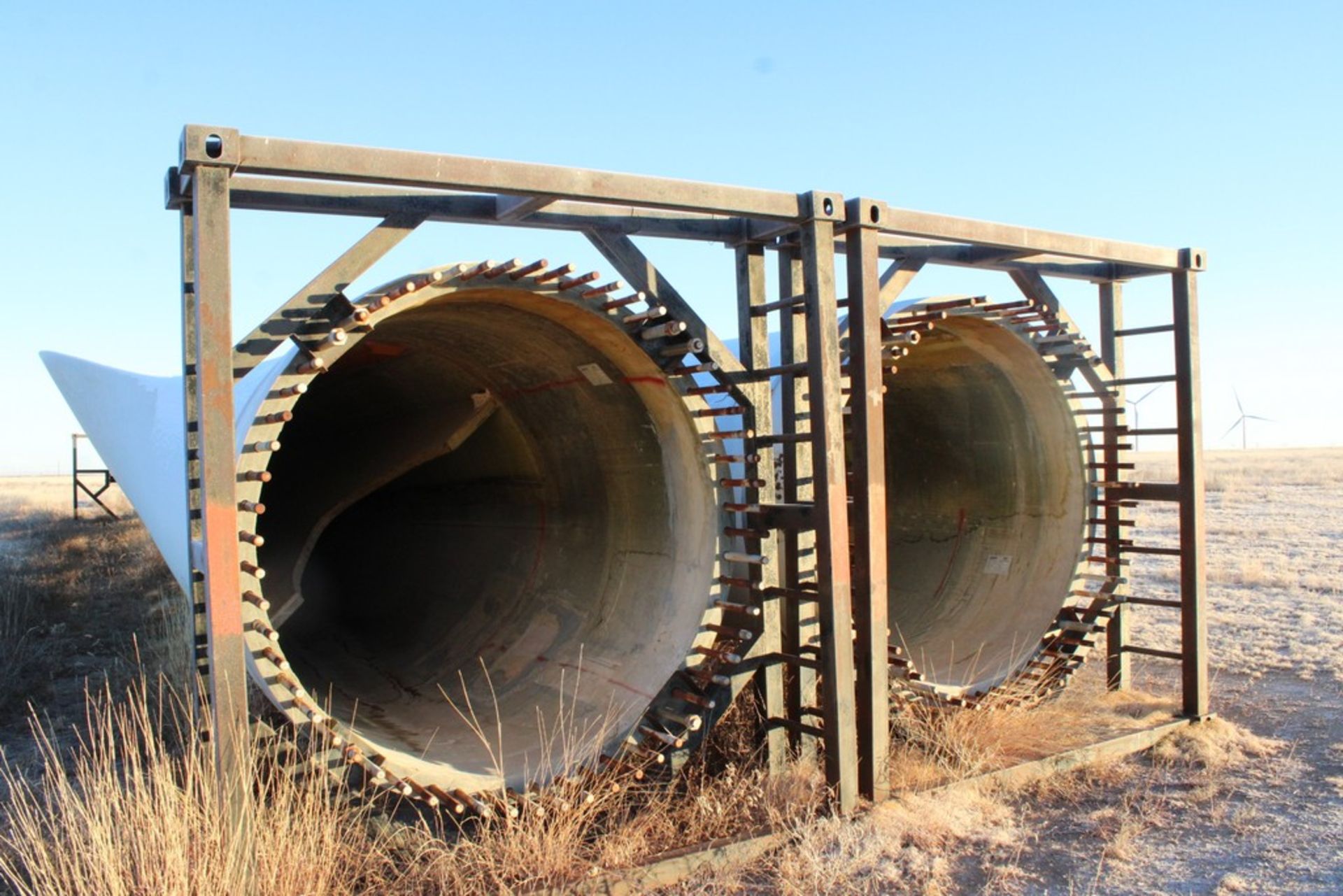 TWO TURBINE BLADES, OFFSITE LOCATION - Image 3 of 4