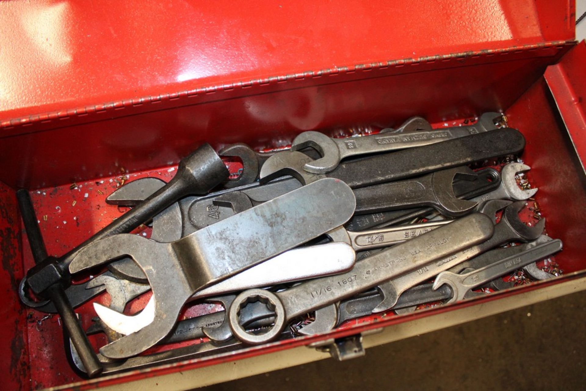 TOOL BOX WITH MACHINE WRENCHES