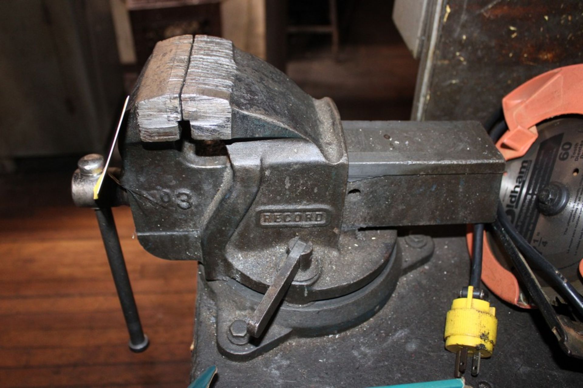 4" SWIVEL VISE WITH WOOD WORK BENCH, 72" X 30" X 33" - Image 2 of 2