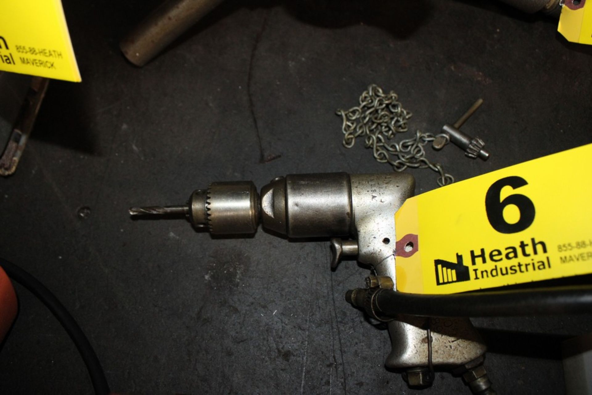 PNEUMATIC 3/8" DRILL