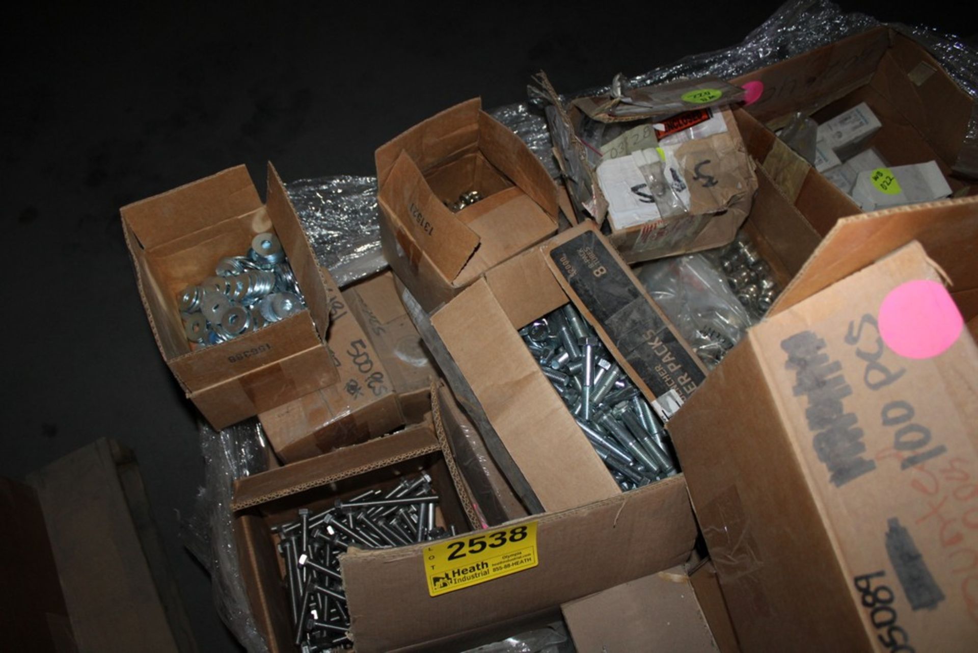 LARGE QUANTITY OF HARDWARE - Image 2 of 3