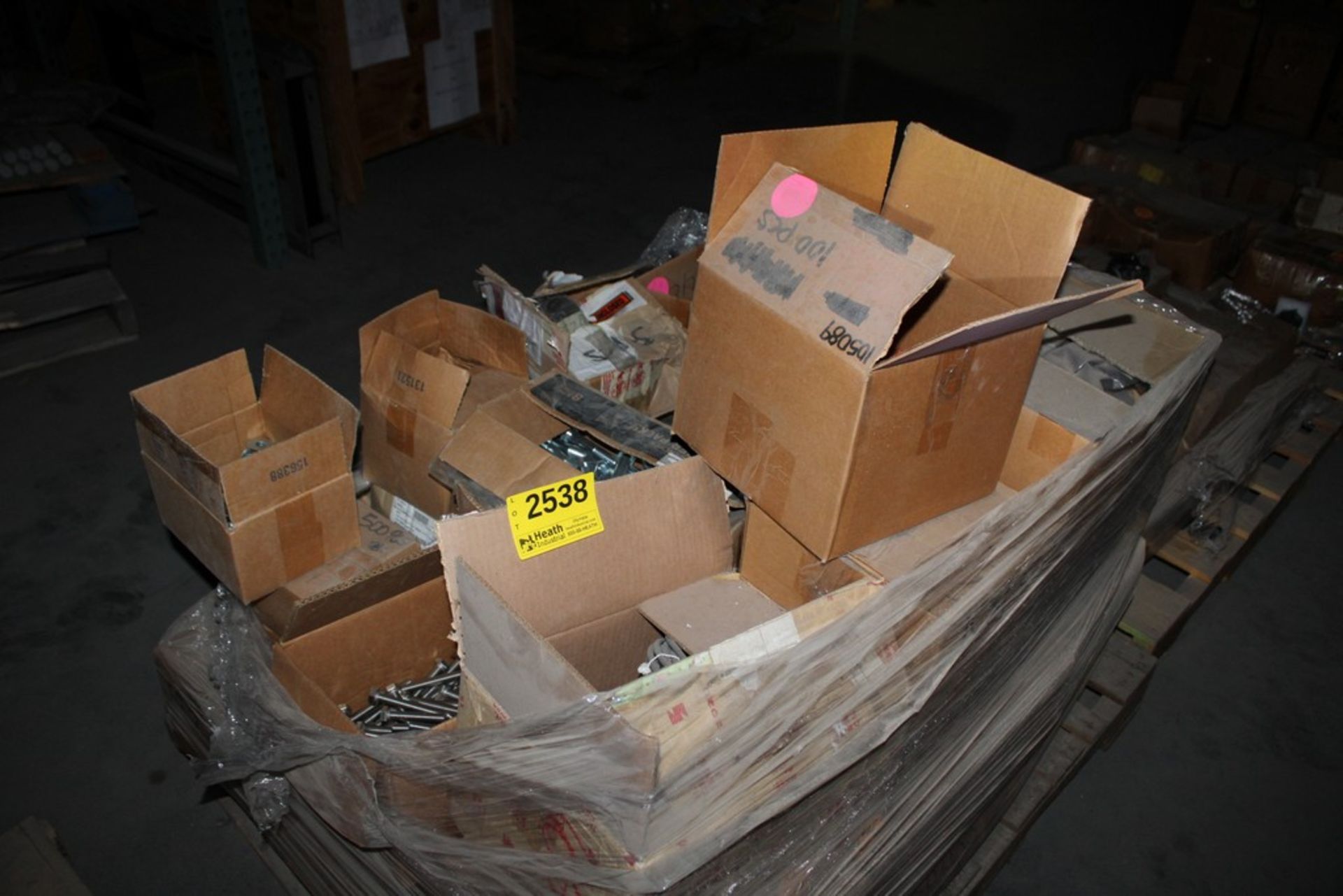 LARGE QUANTITY OF HARDWARE