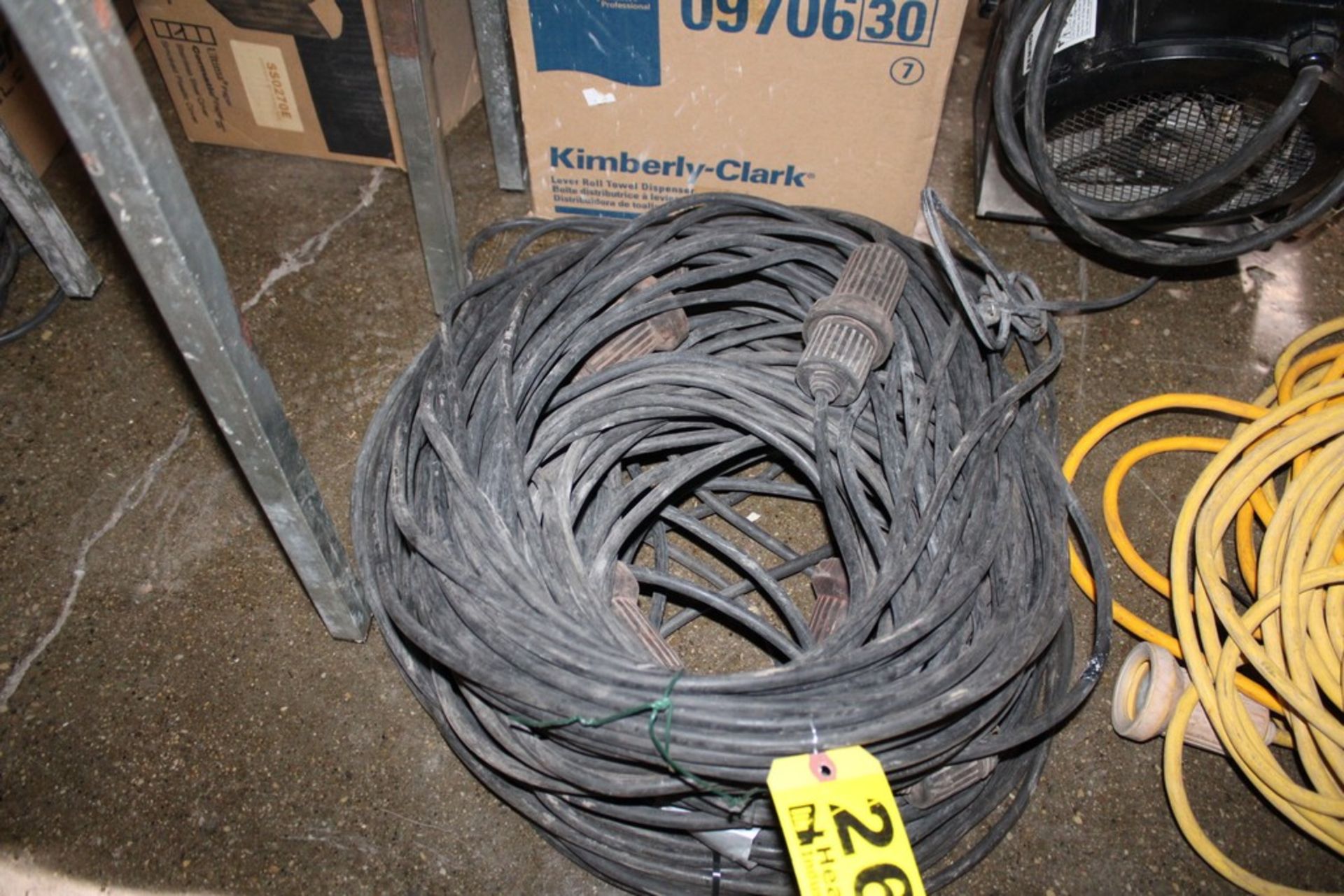 (5) EXTENSION CORDS