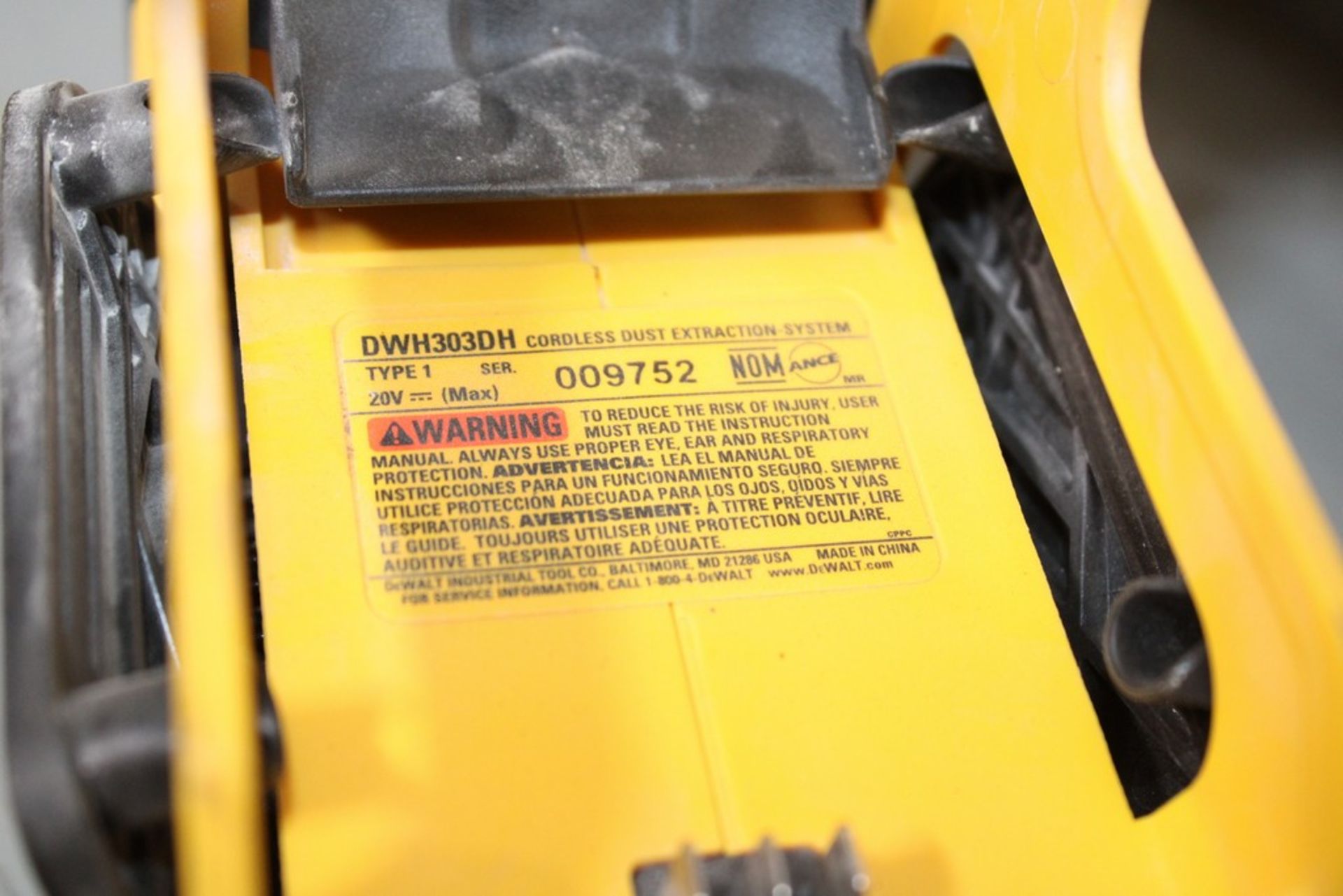 DEWALT MODEL DWH303 DH CORDLESS DUST EXTRACTION SYSTEM - Image 2 of 2