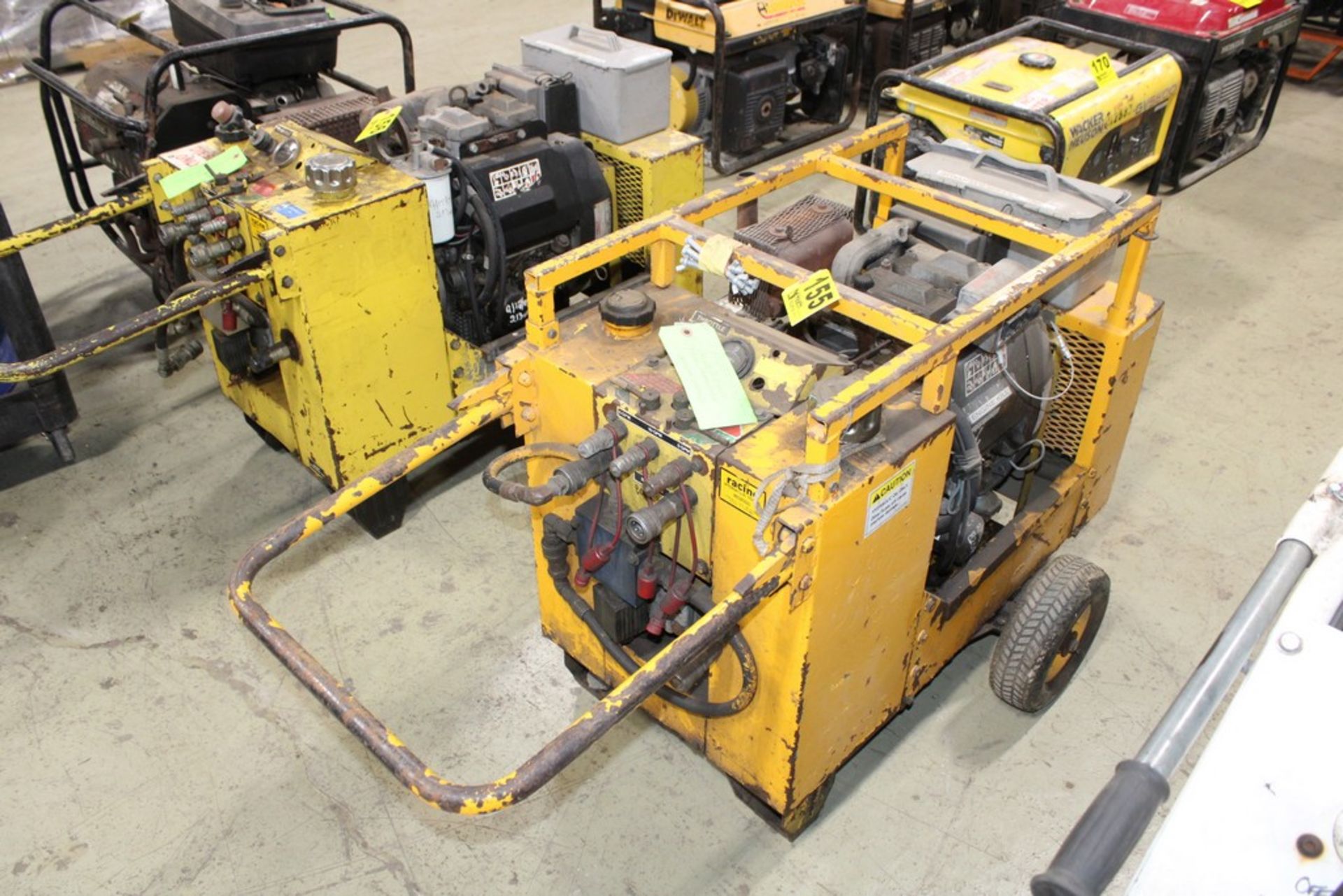 RACINE 2 CIRCUIT HYDRAULIC POWER PACK W/ DEUTZ 2 CYLINDER DIESEL MOTOR - Image 2 of 4